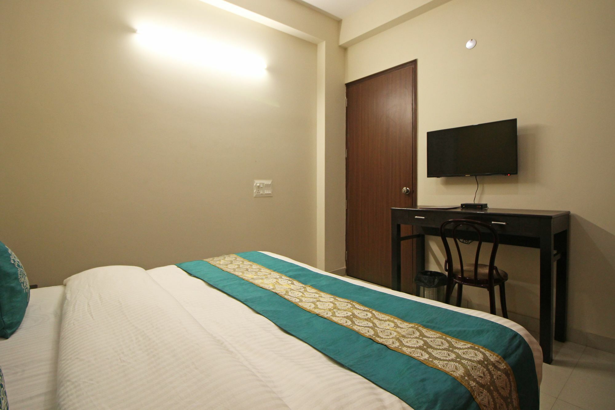 Hotel Oyo 7530 Sector 57 Gurgaon