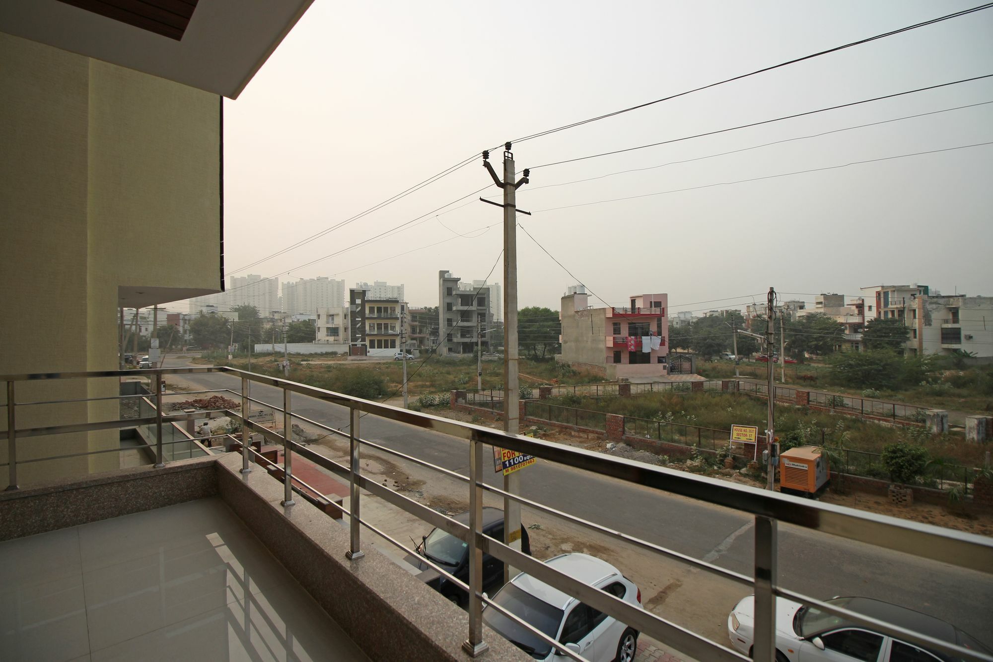 Hotel Oyo 7530 Sector 57