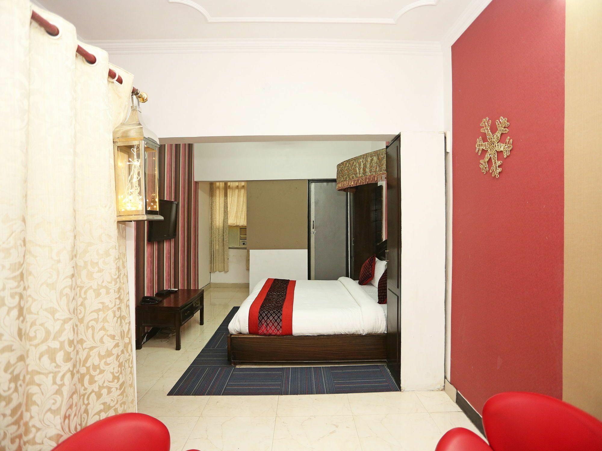 Hotel Oyo 9603 Sector 17 3*