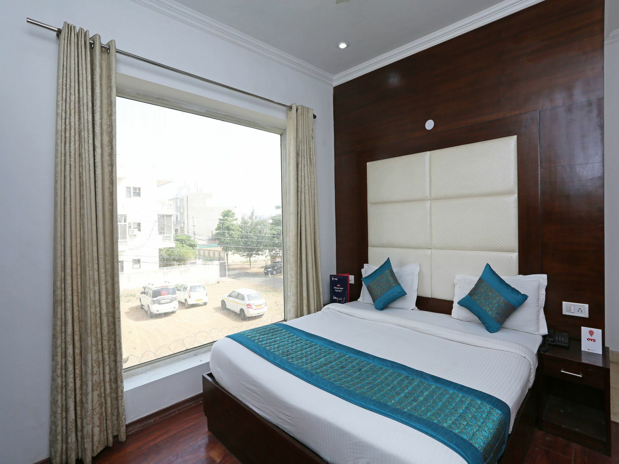 Hotel Oyo 8849 Pacific 3*