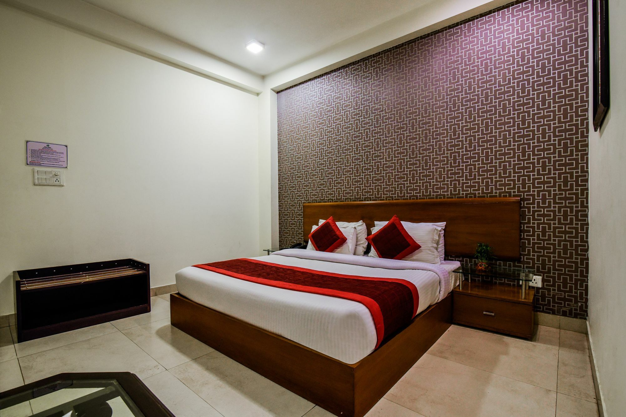 Asian Iffco Metro Station Gurugram Guest house Gurgaon