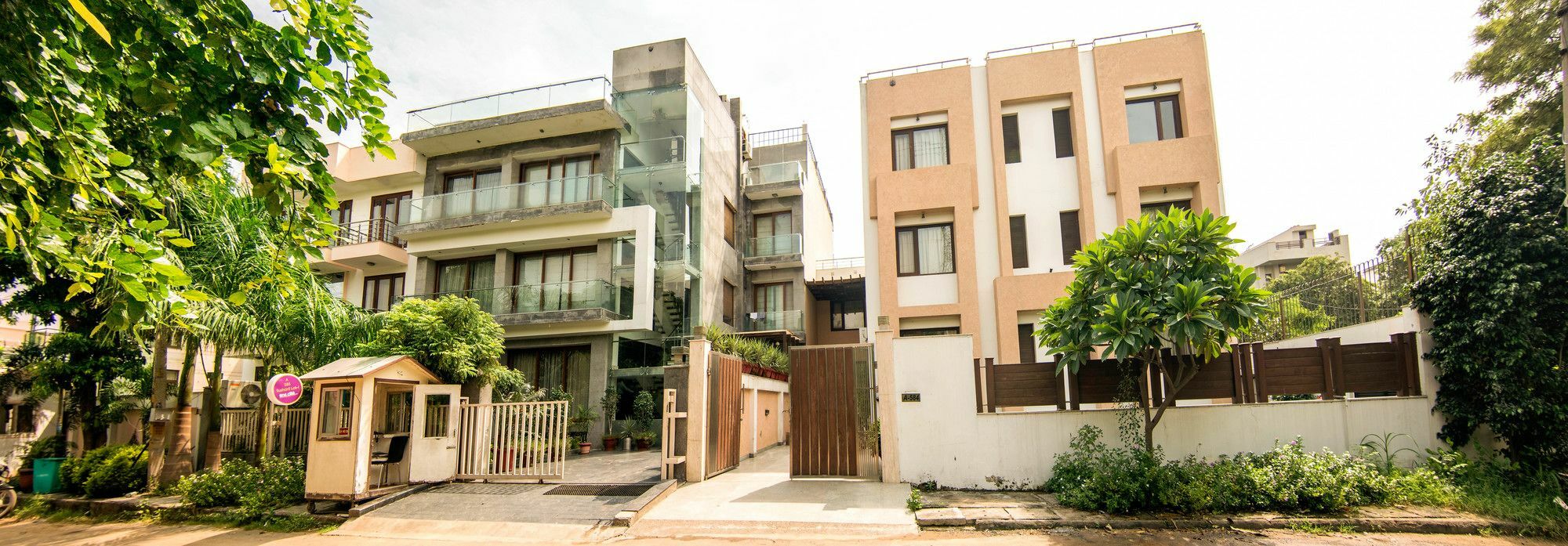 Guest house Asian Iffco Metro Station Gurugram Gurgaon