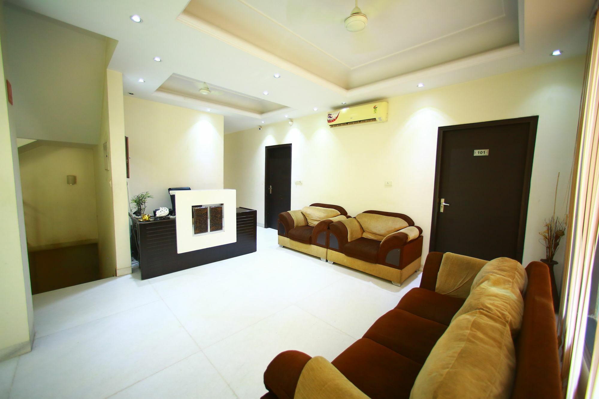 Sparklin Hotel