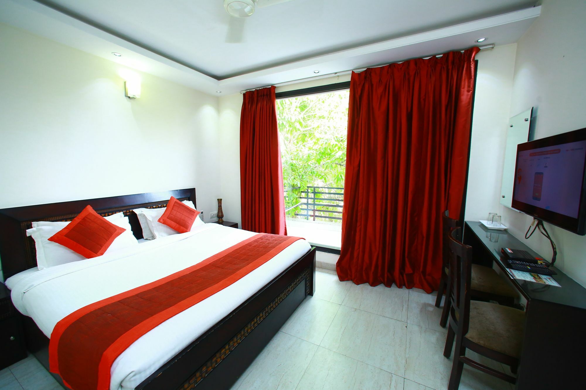 Sparklin Hotel 2*
