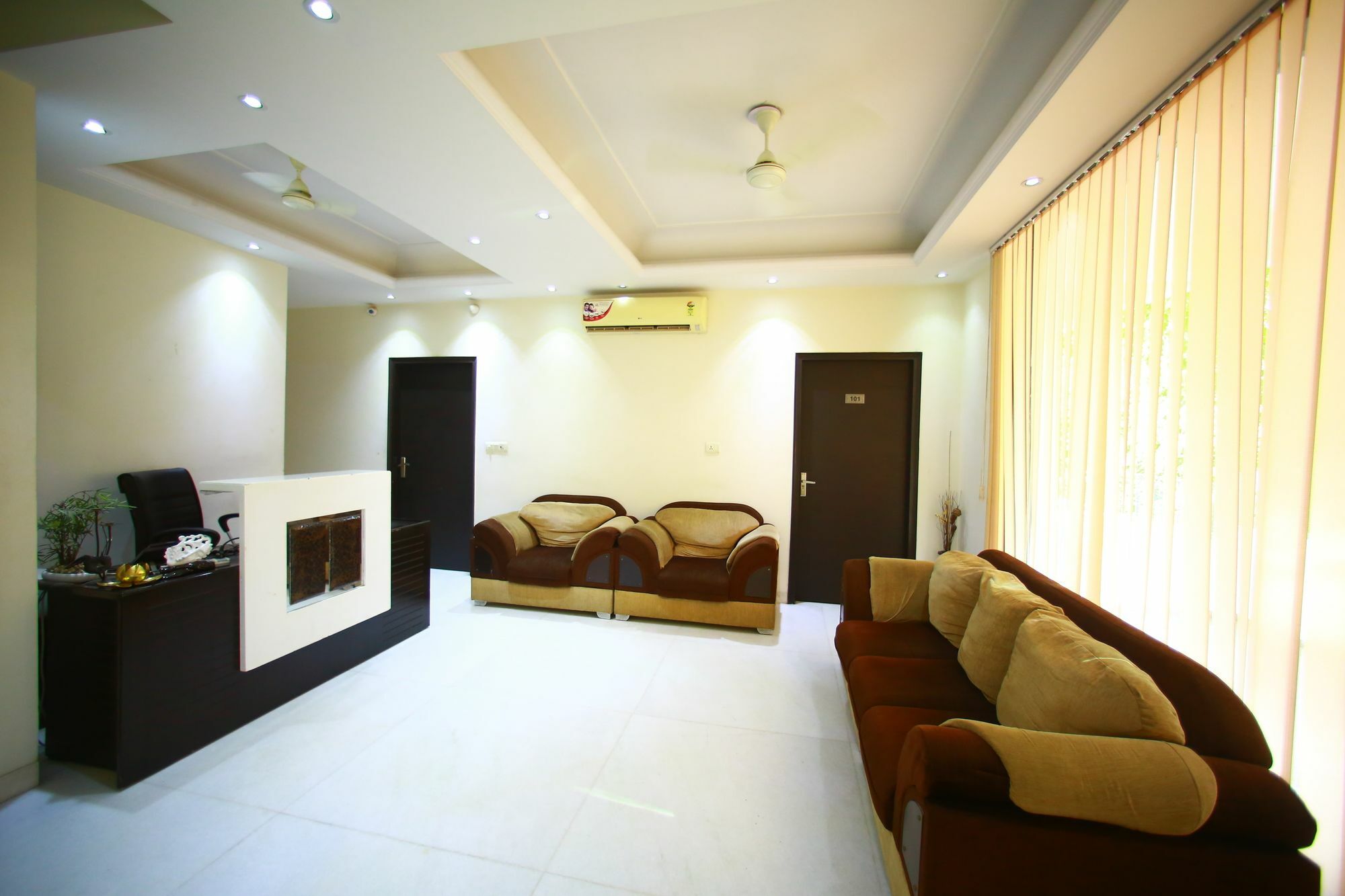 Sparklin Hotel 2*