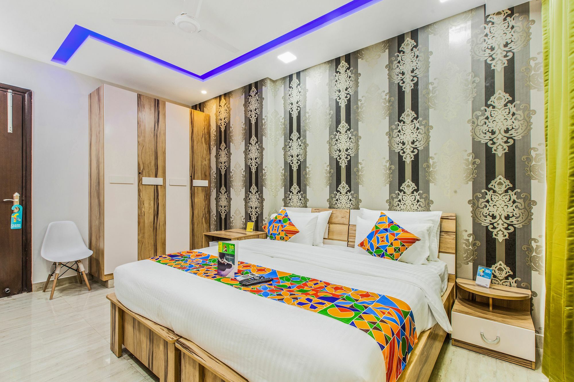 Hotel Capital O 30407 Hey