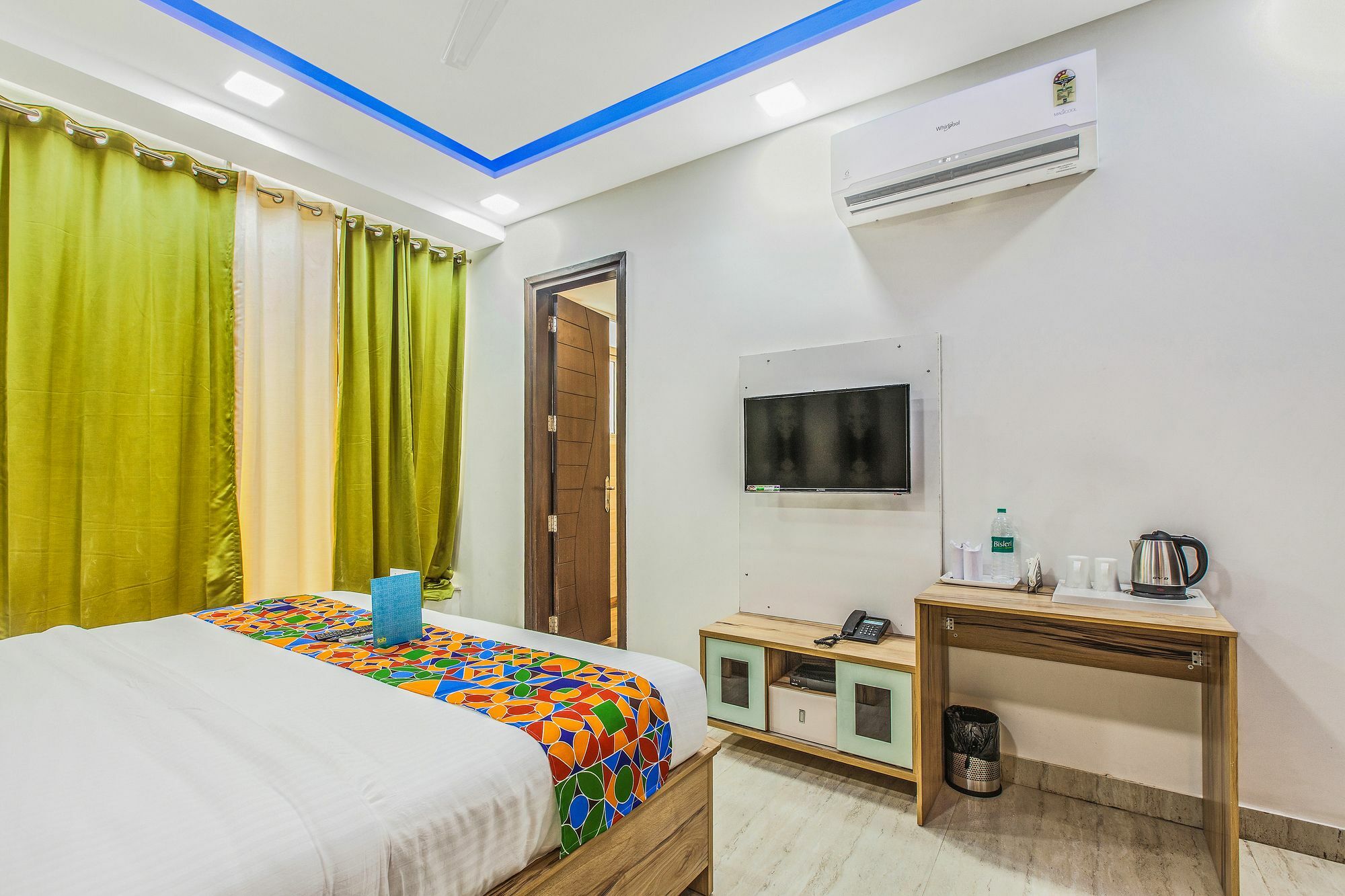 Hotel Capital O 30407 Hey