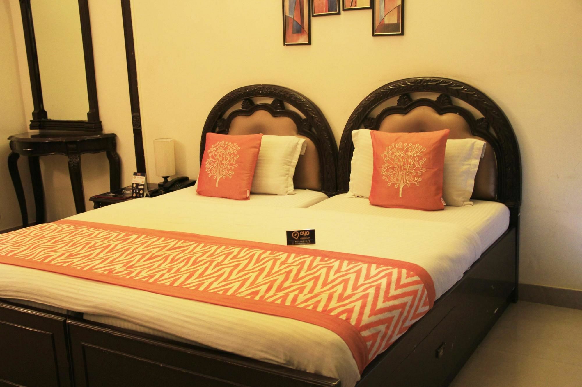 Oyo Near Akashneem Marg 3* Gurgaon