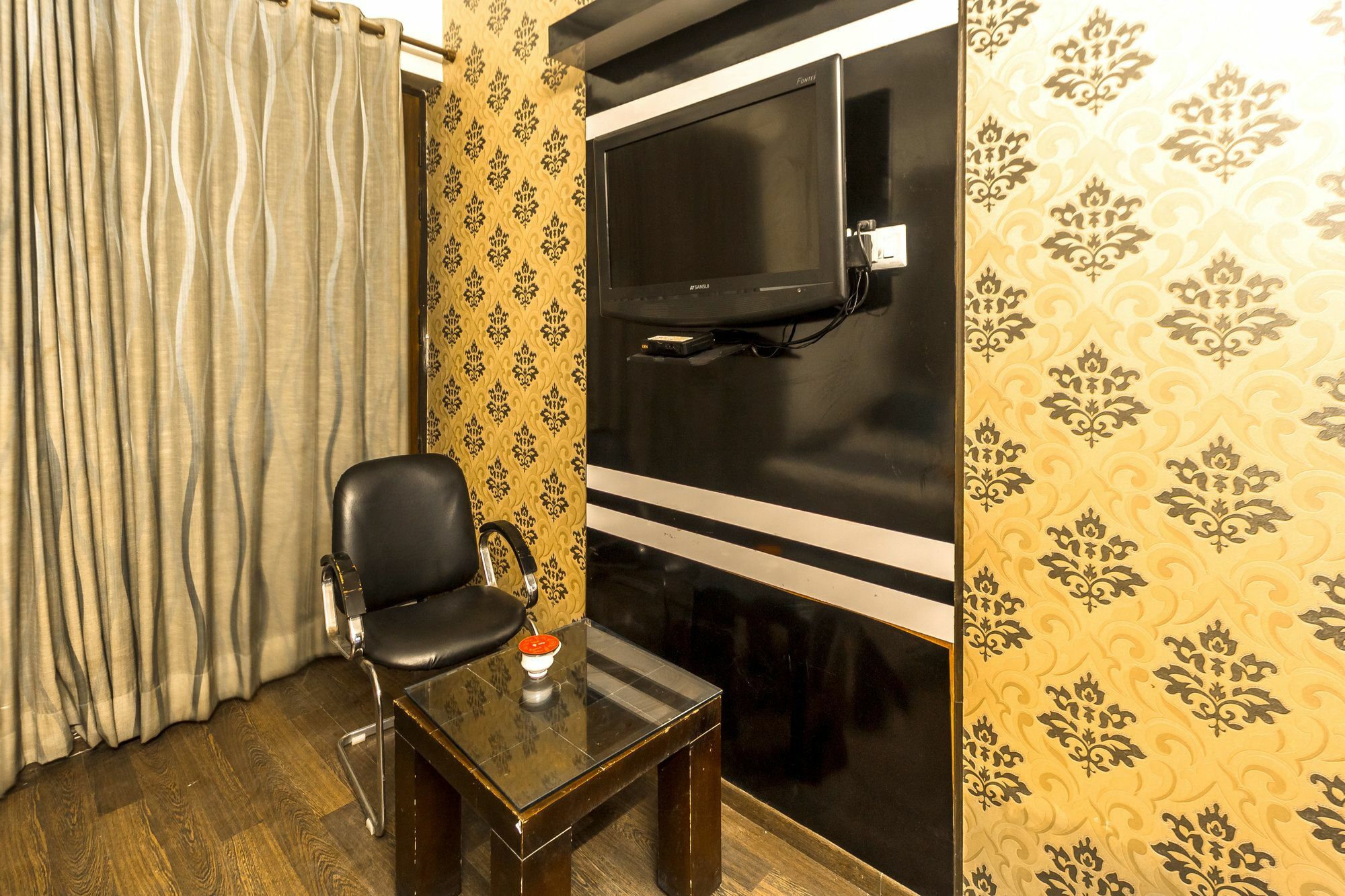 Oyo 3650 View Brothers Hotel 3*