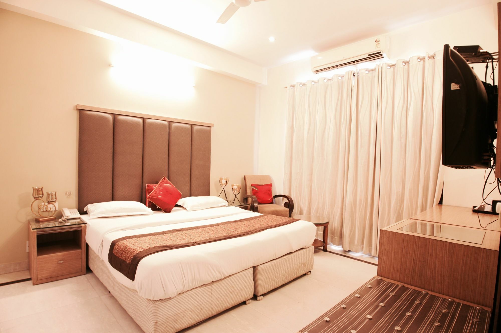 Hotel Imperial Park 3*