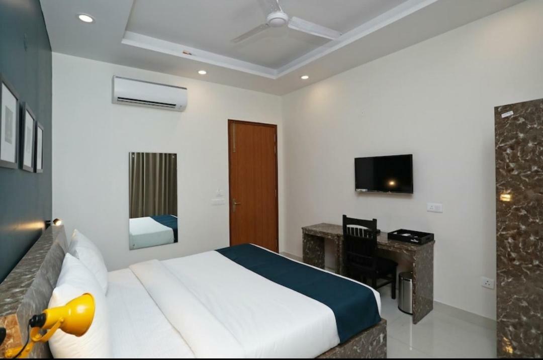 Hotel Galaxy