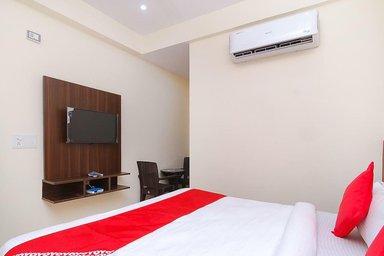 Hotel Oyo 16953 The Grace Residency Gurgaon