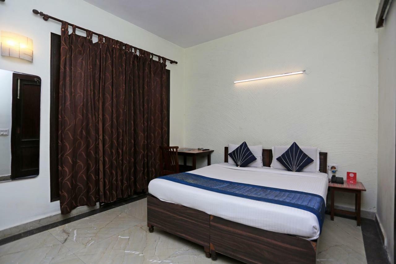 Oyo 2256 Excellency Gurgaon