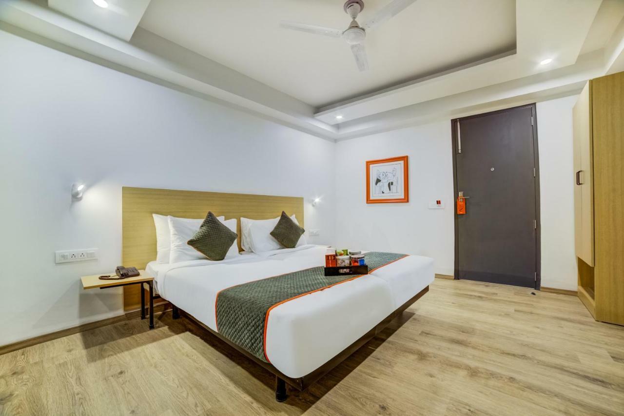 Hotel Oyo Townhouse 89 Hongkong Bazaar Gurgaon