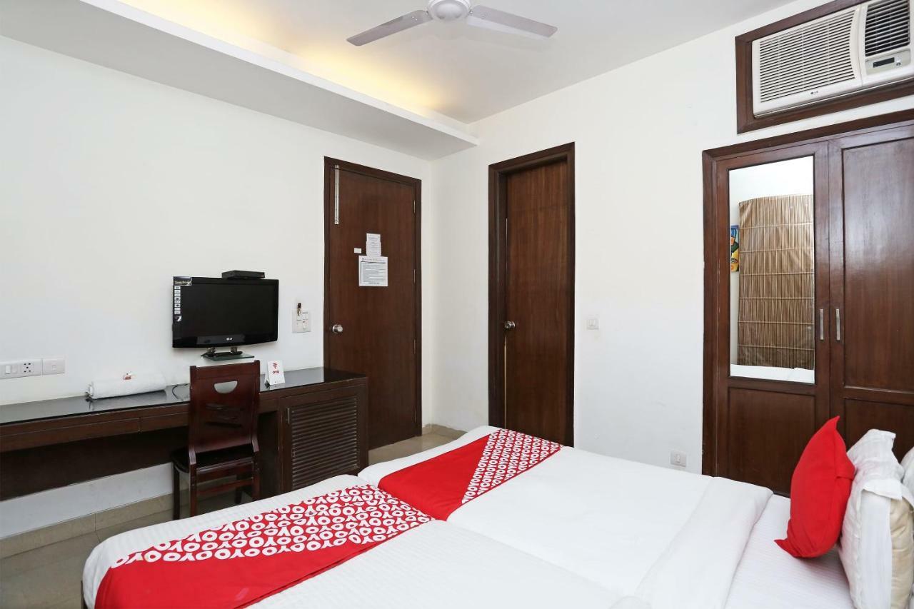 Oyo 6018 Ethnic Facilities Guest house Gurgaon