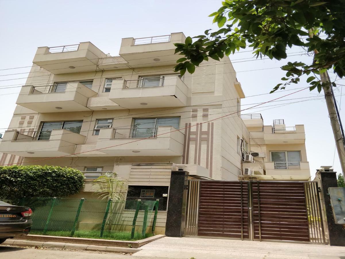 Oyo 45573 Neo Residency Gurgaon