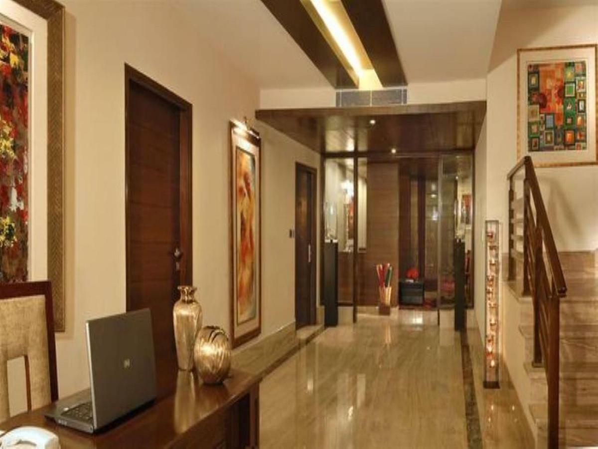 Hotel Royal Iffco Chowk Gurgaon