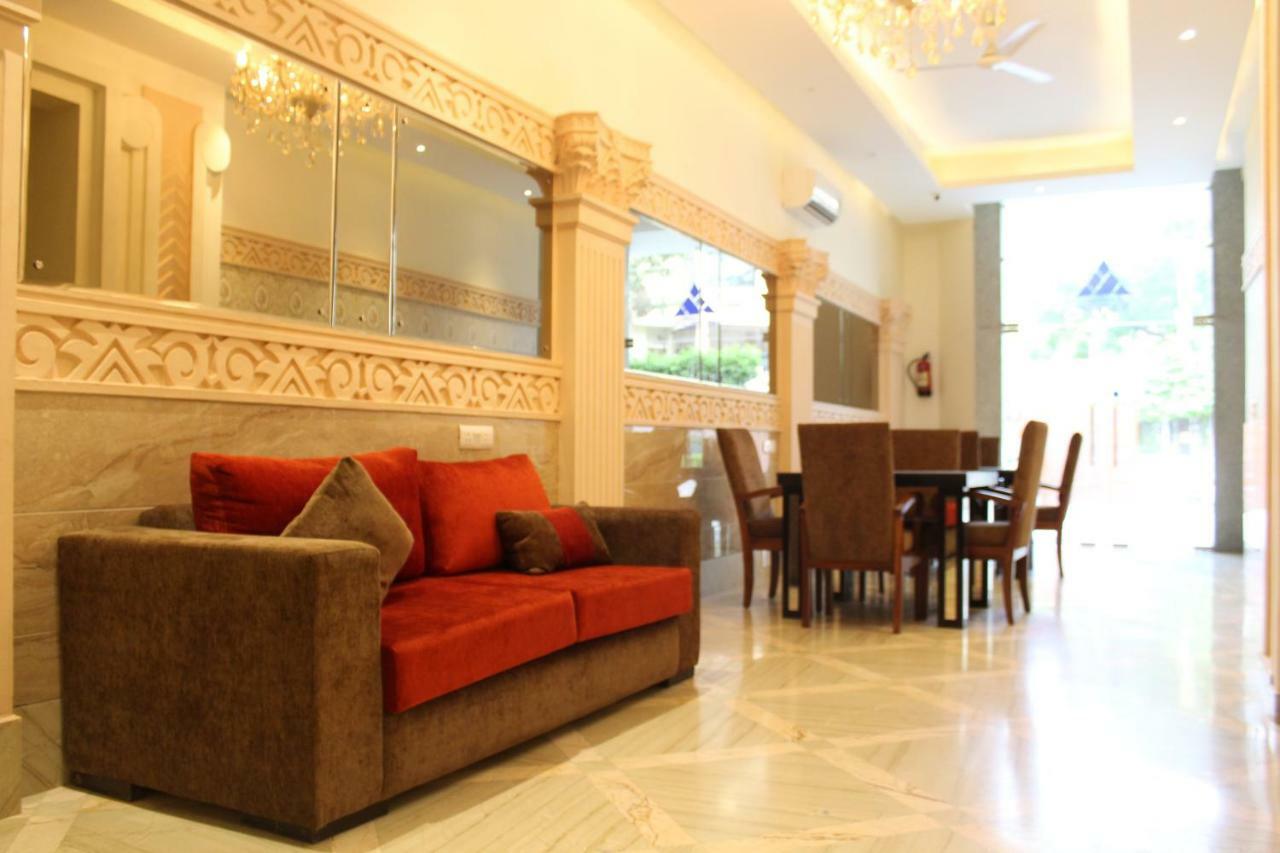 Royal Iffco Chowk Hotel Gurgaon