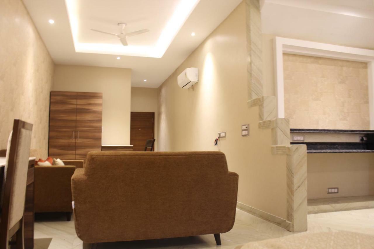 Hotel Royal Iffco Chowk