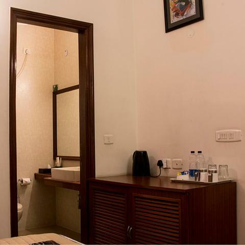 Tavisha Guest house 3*