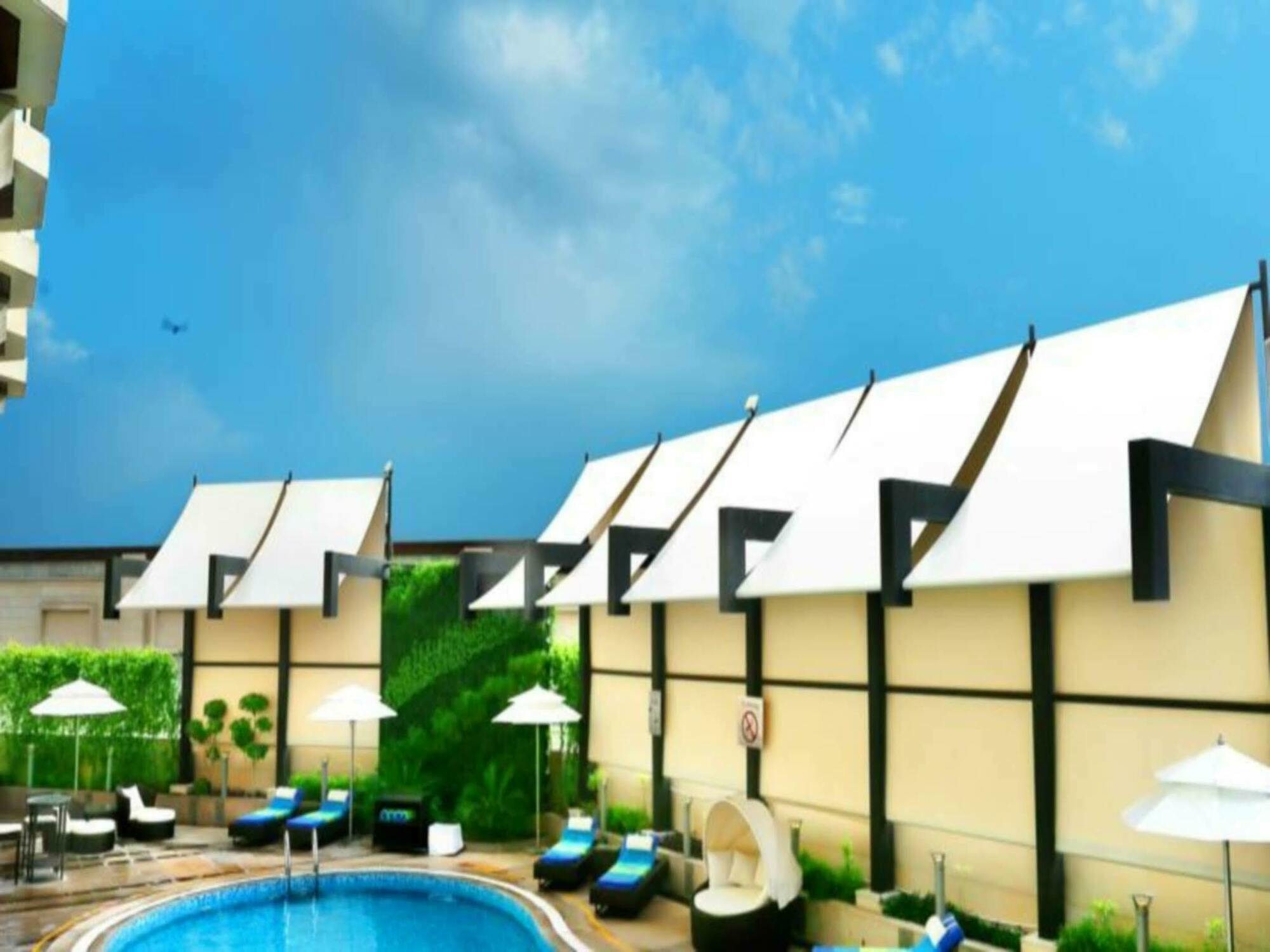 Radisson Gurugram Sohna Road Center Hotel 5*