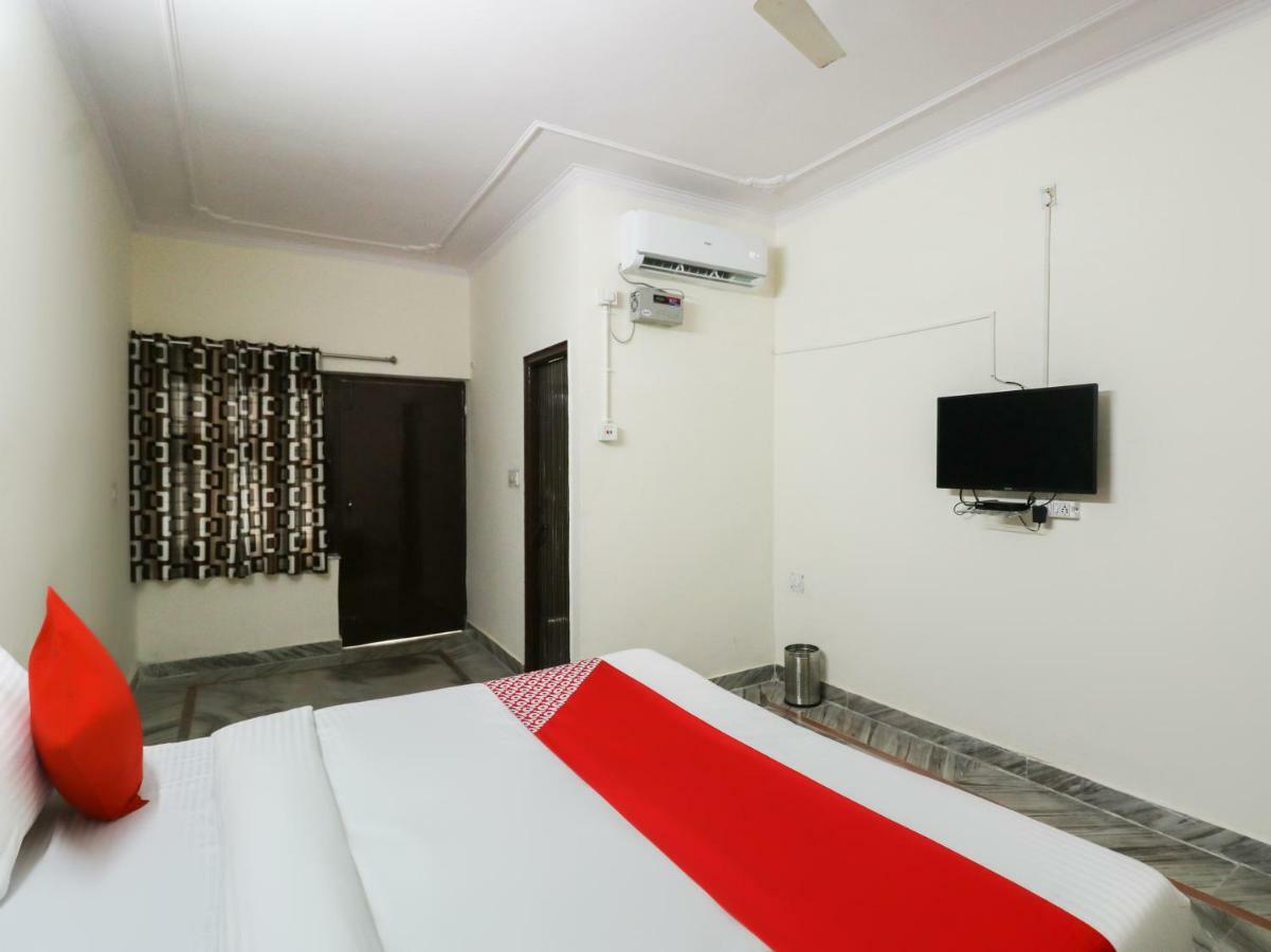 Hotel Oyo 39797 Om 3*