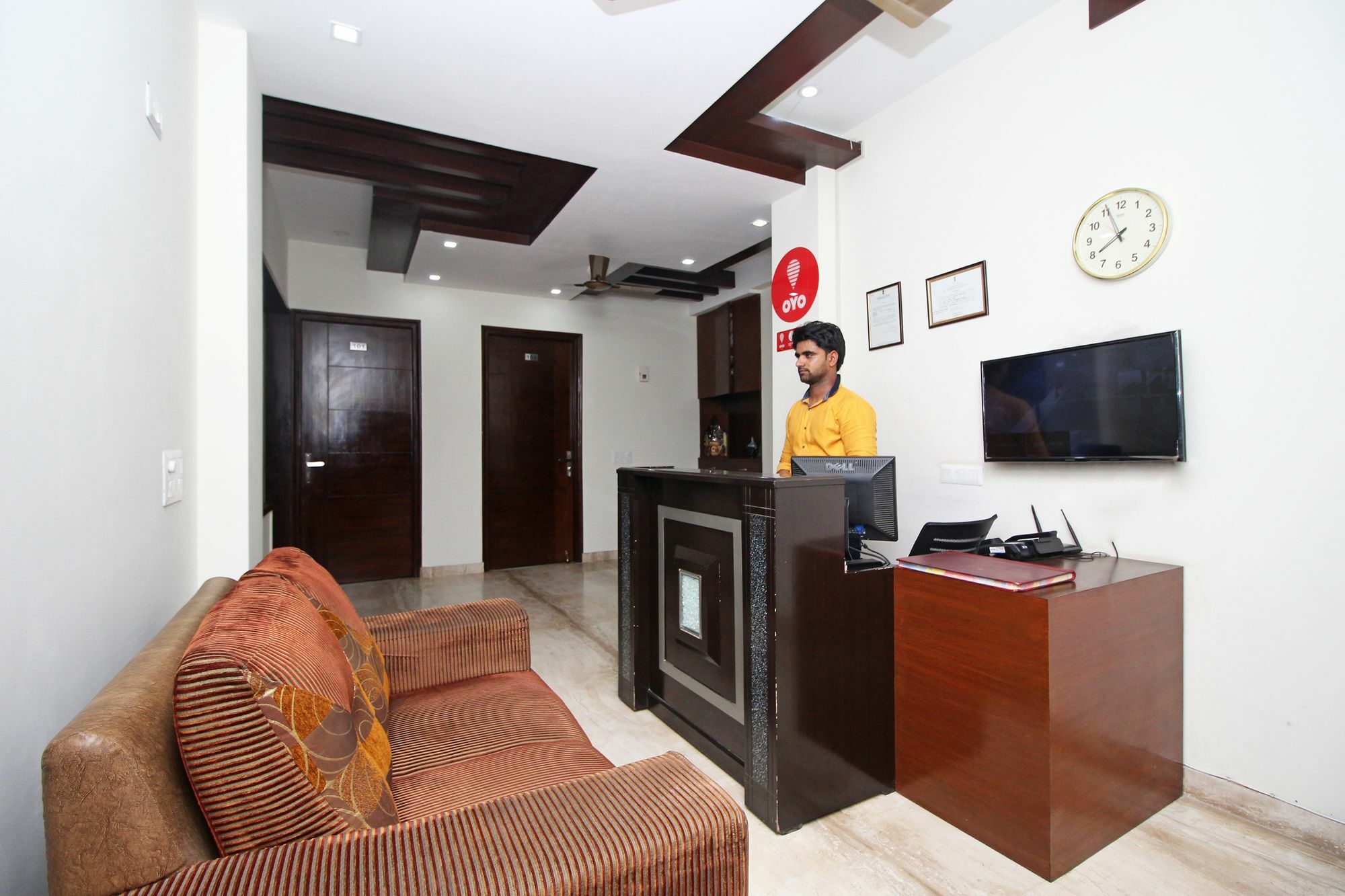 Hotel Fabhotel Mannat Residency Sec 52 Gurgaon