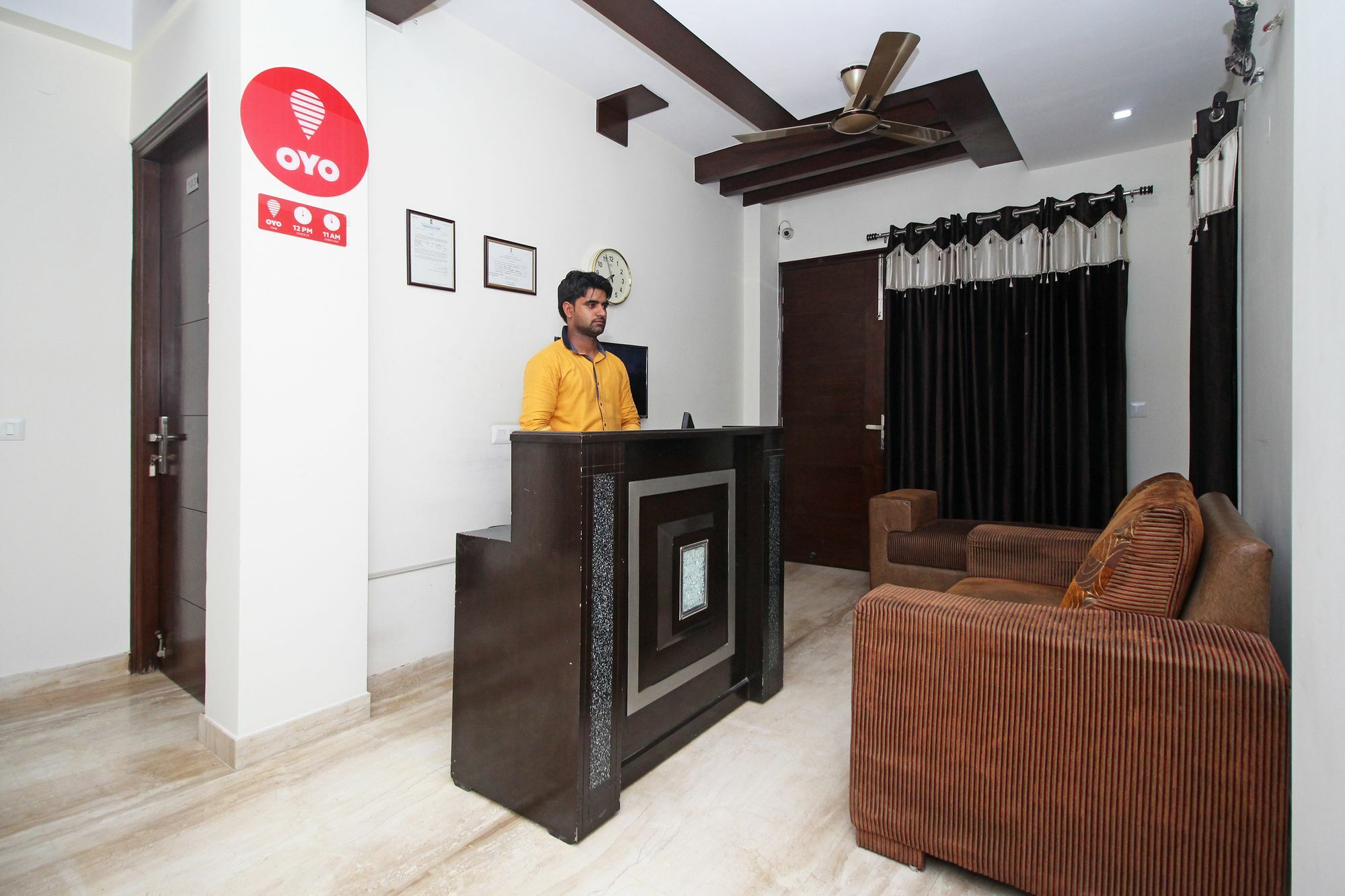 Fabhotel Mannat Residency Sec 52 3* Gurgaon