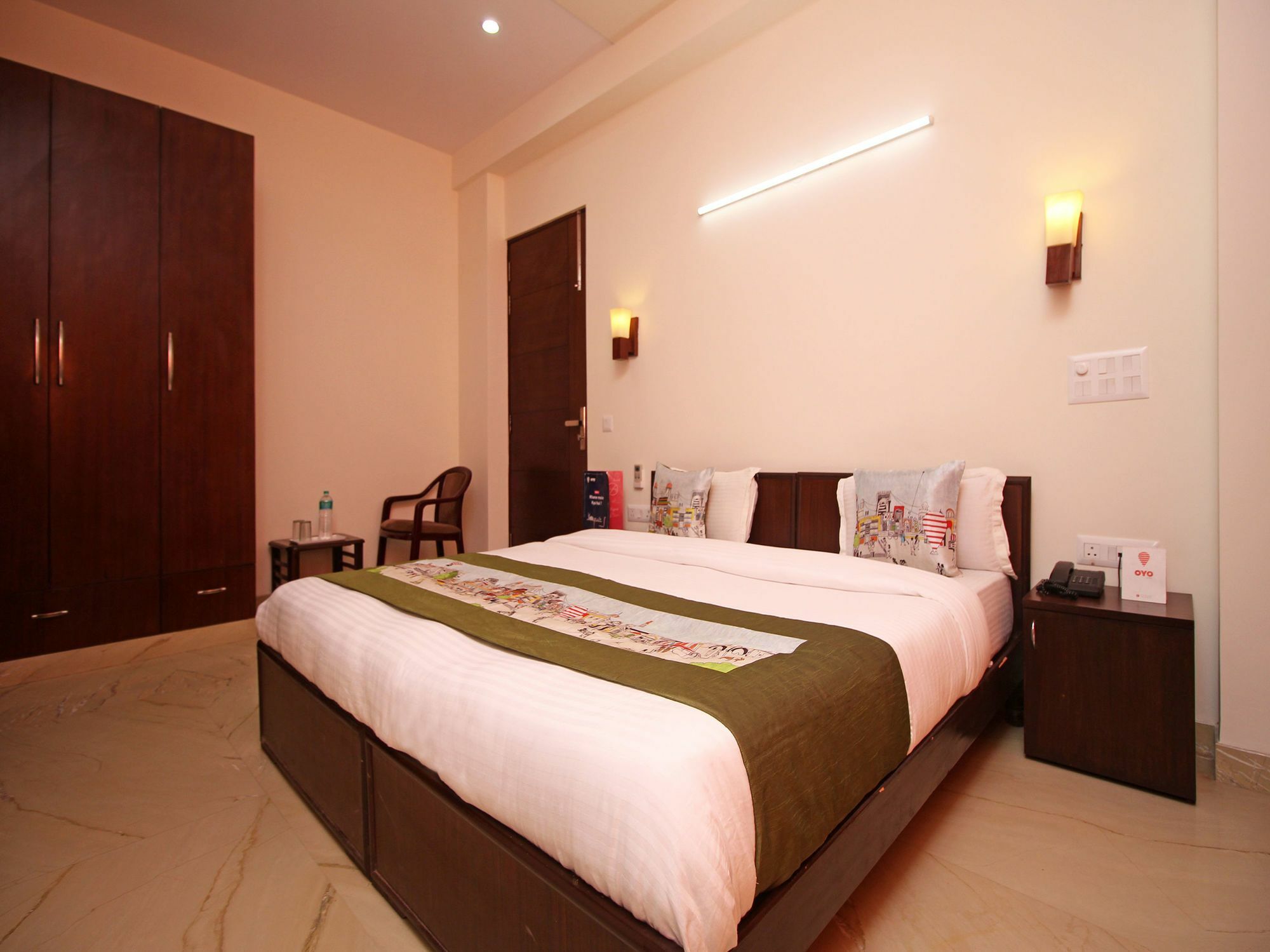 Fabhotel Mannat Residency Sec 52 3* Gurgaon