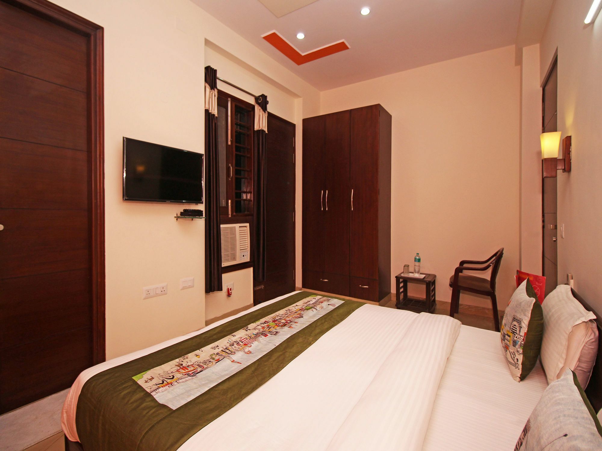 Hotel Fabhotel Mannat Residency Sec 52 Gurgaon