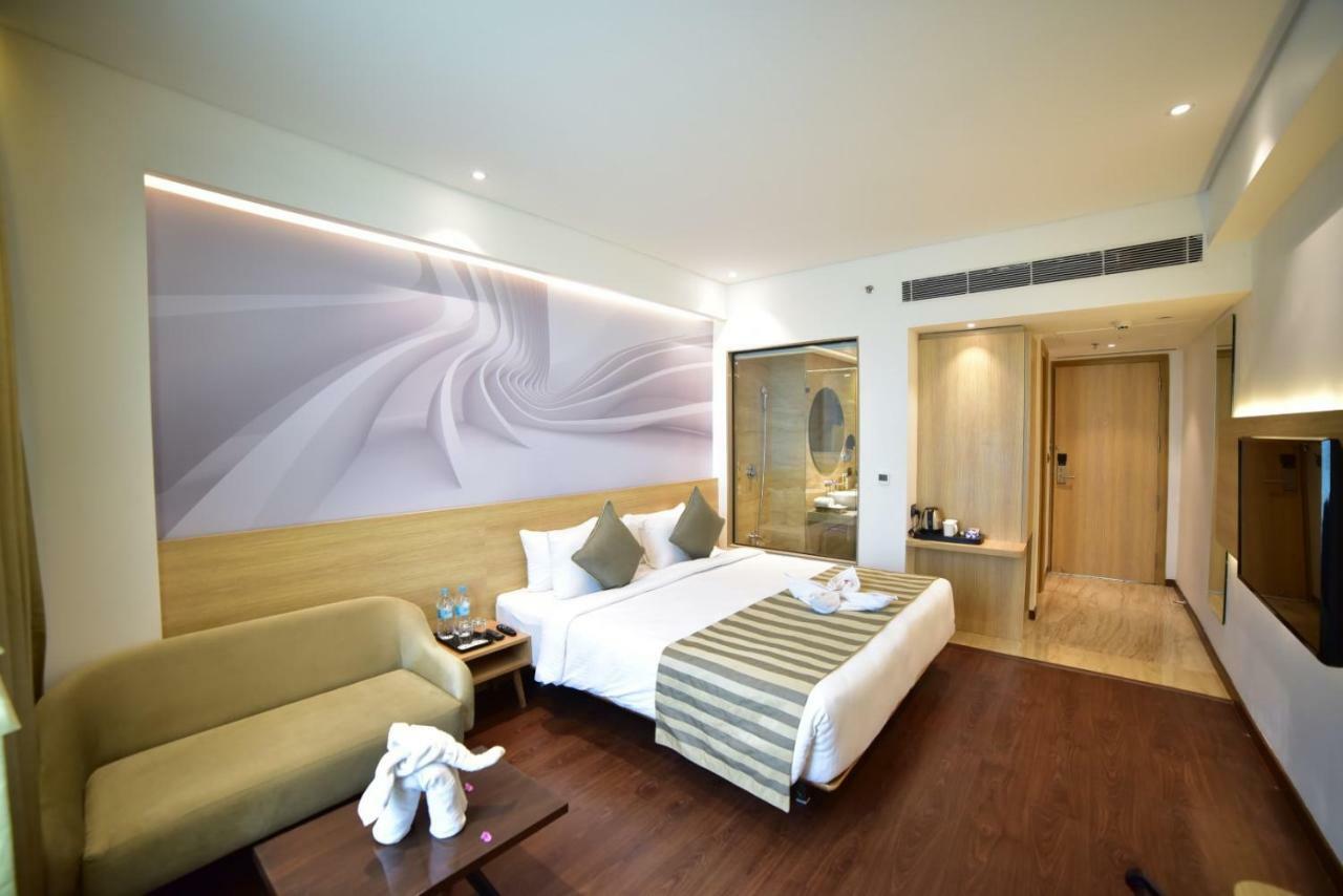 Hotel Nemesia Center - Gurugram, Sector 29 4*
