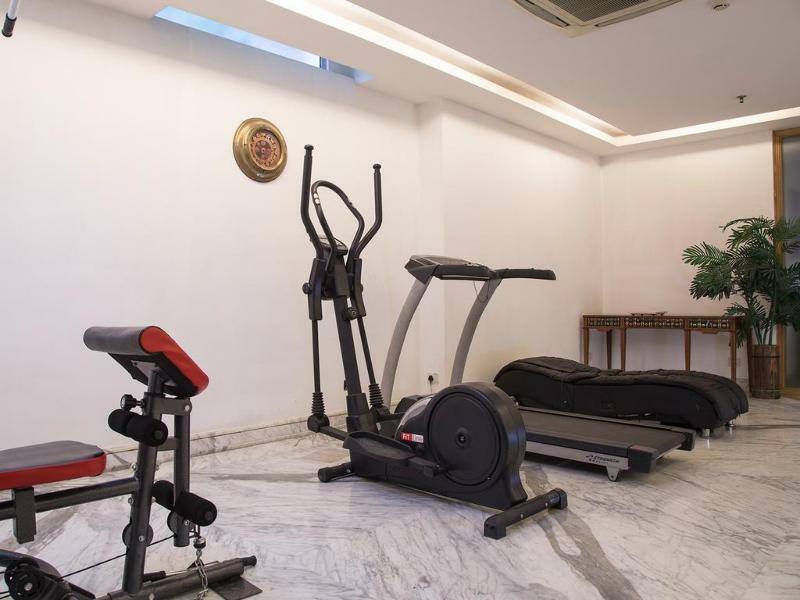 Fabhotel Raj Darbar