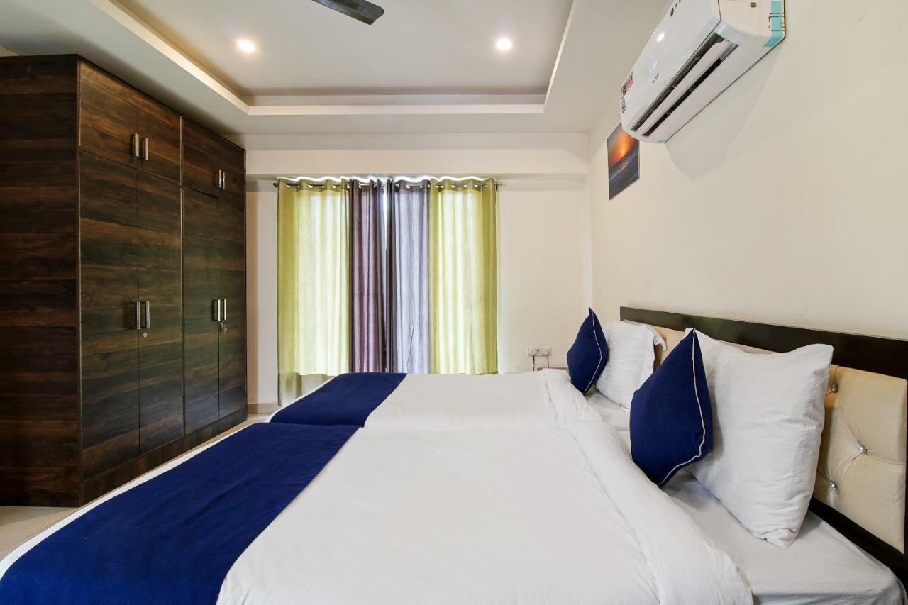 Silverkey Executive 20024 Golf Course Road Hotel Gurgaon