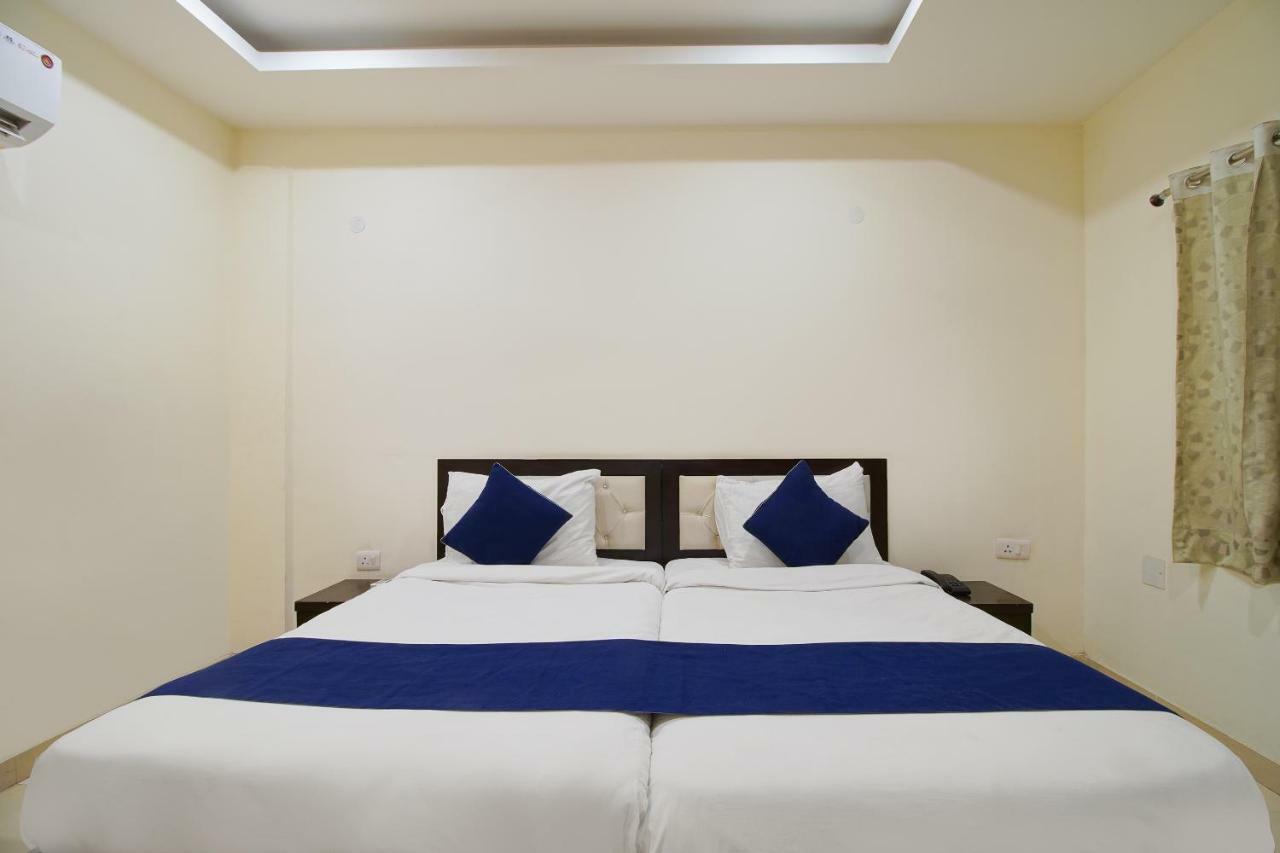 Silverkey Executive 20024 Golf Course Road Hotel 3*