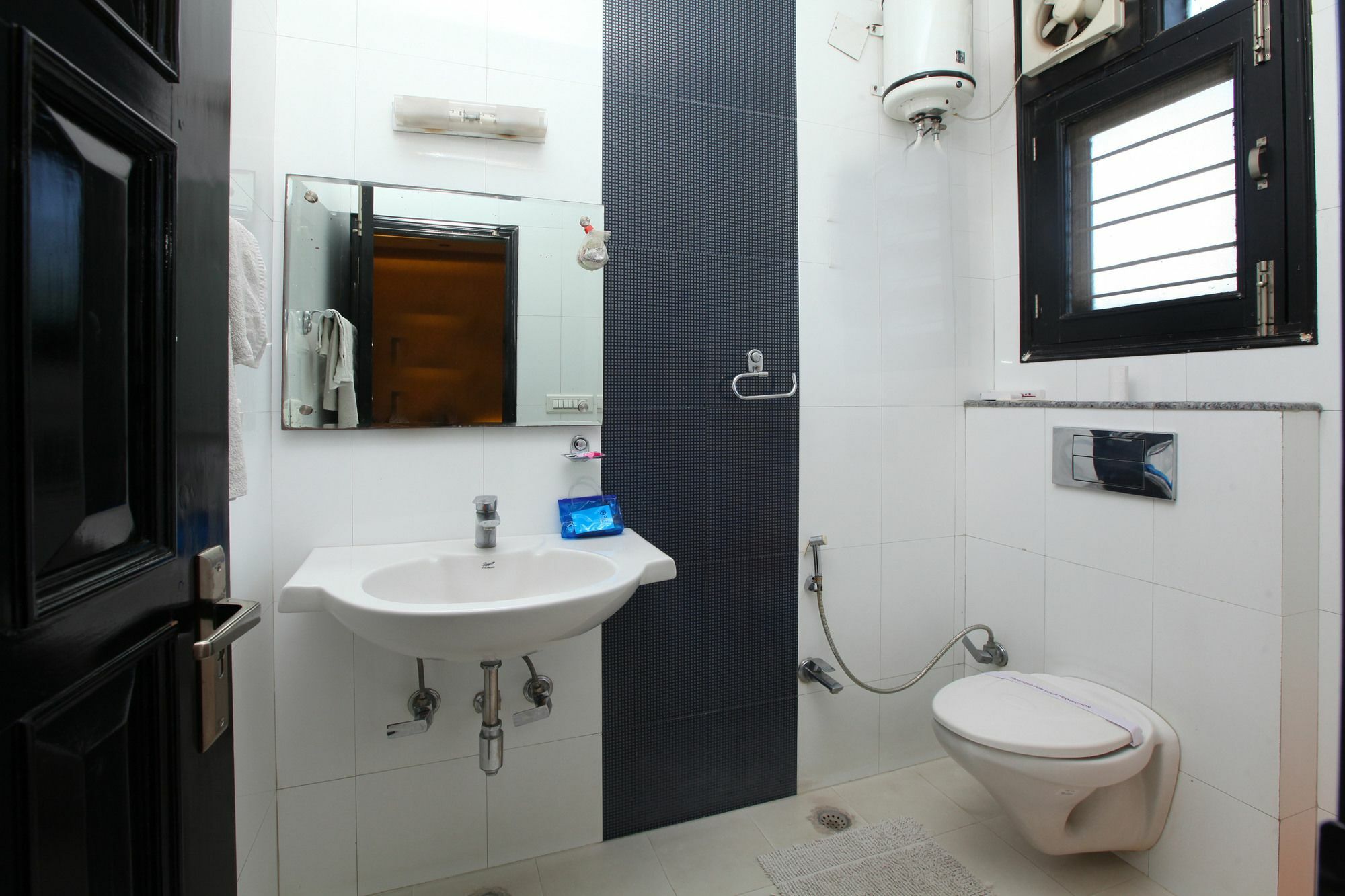 Hotel Oyo 2245 Sector 21 3*