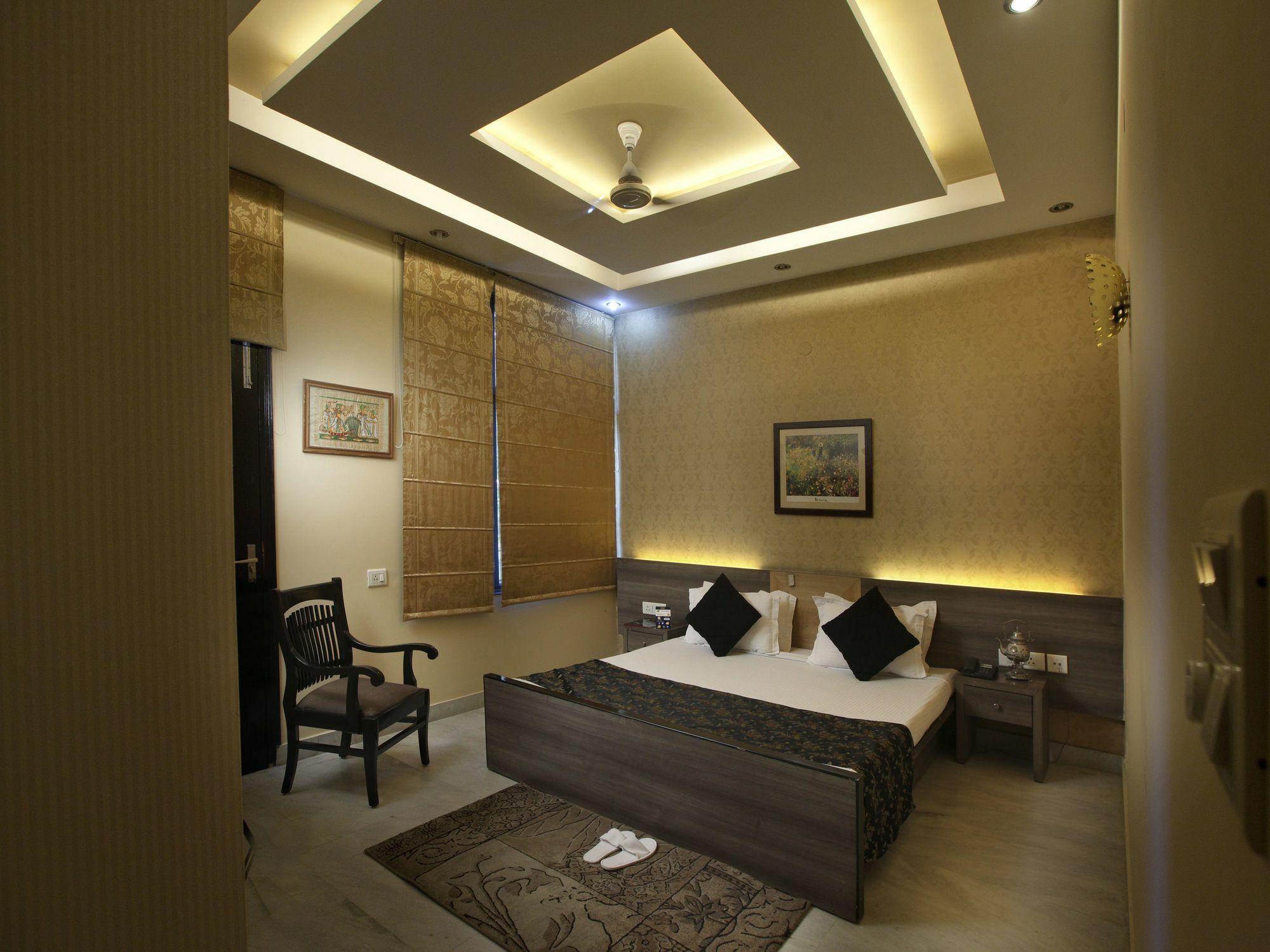 Oyo 2245 Sector 21 Hotel 3*
