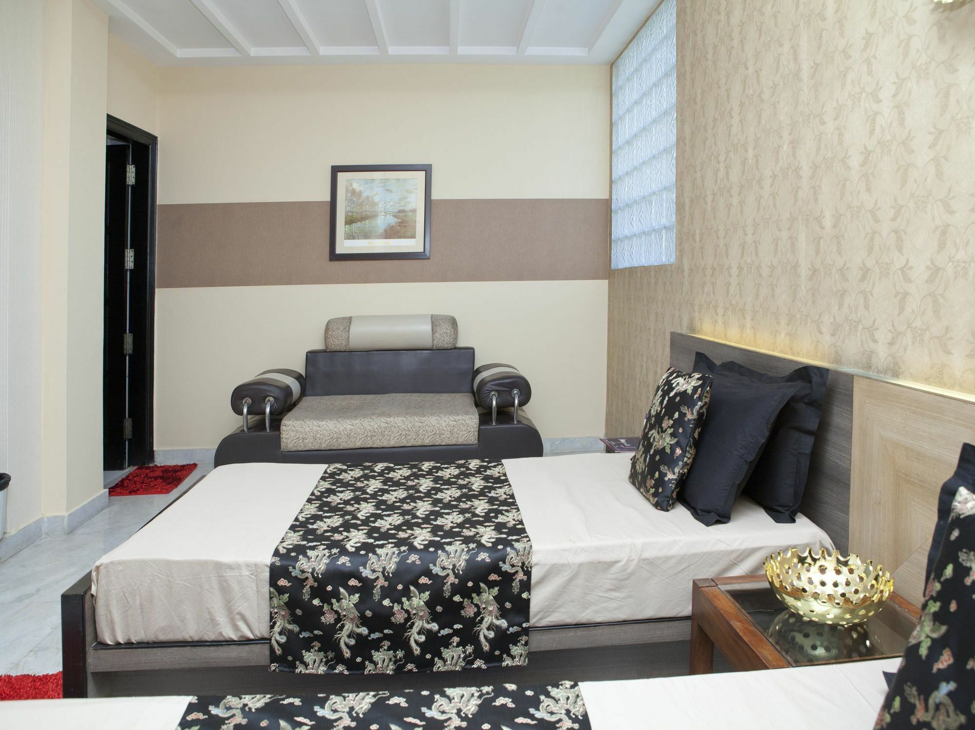 Oyo 2245 Sector 21 Hotel 3*