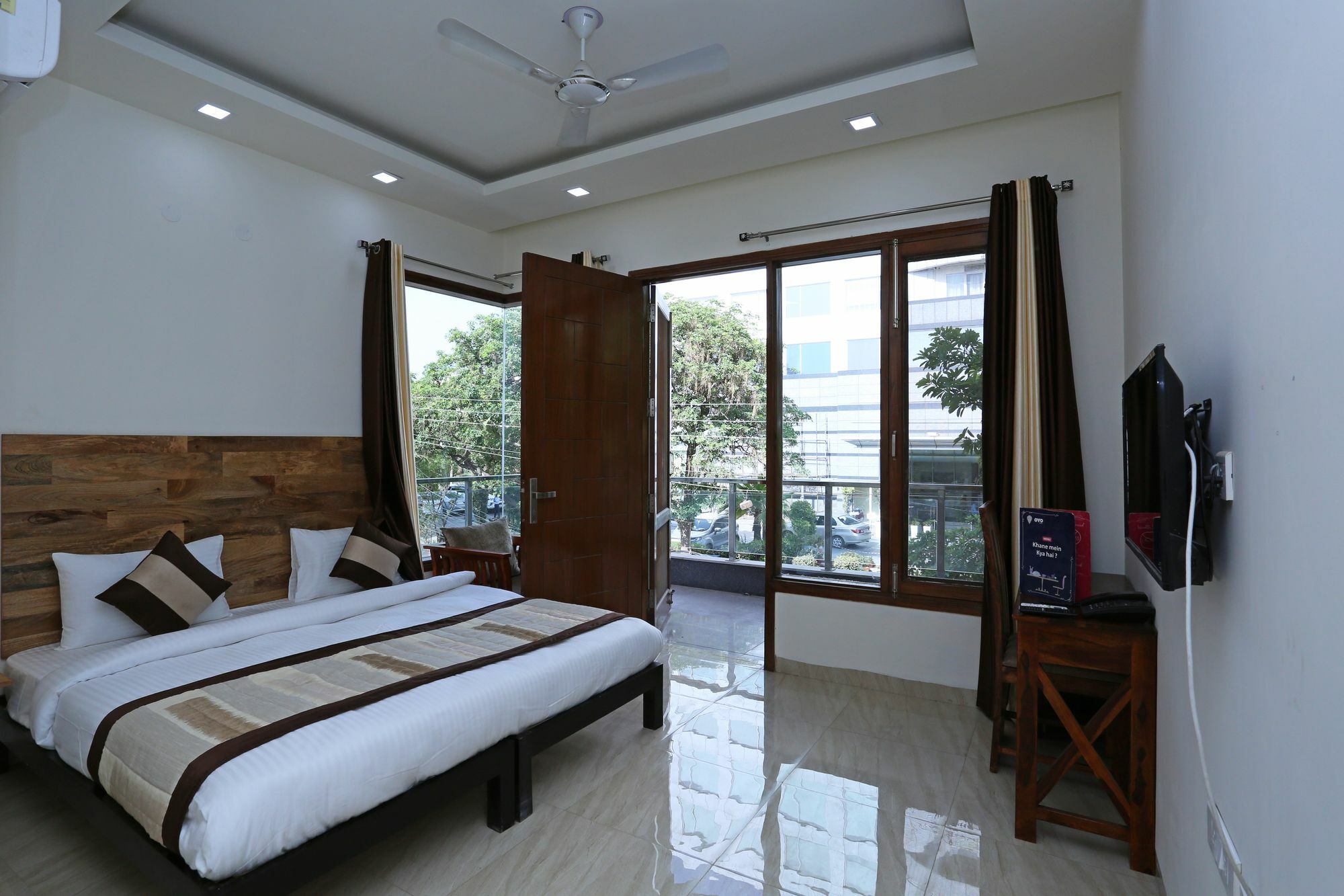 Oyo 6576 Viskon Hotel
