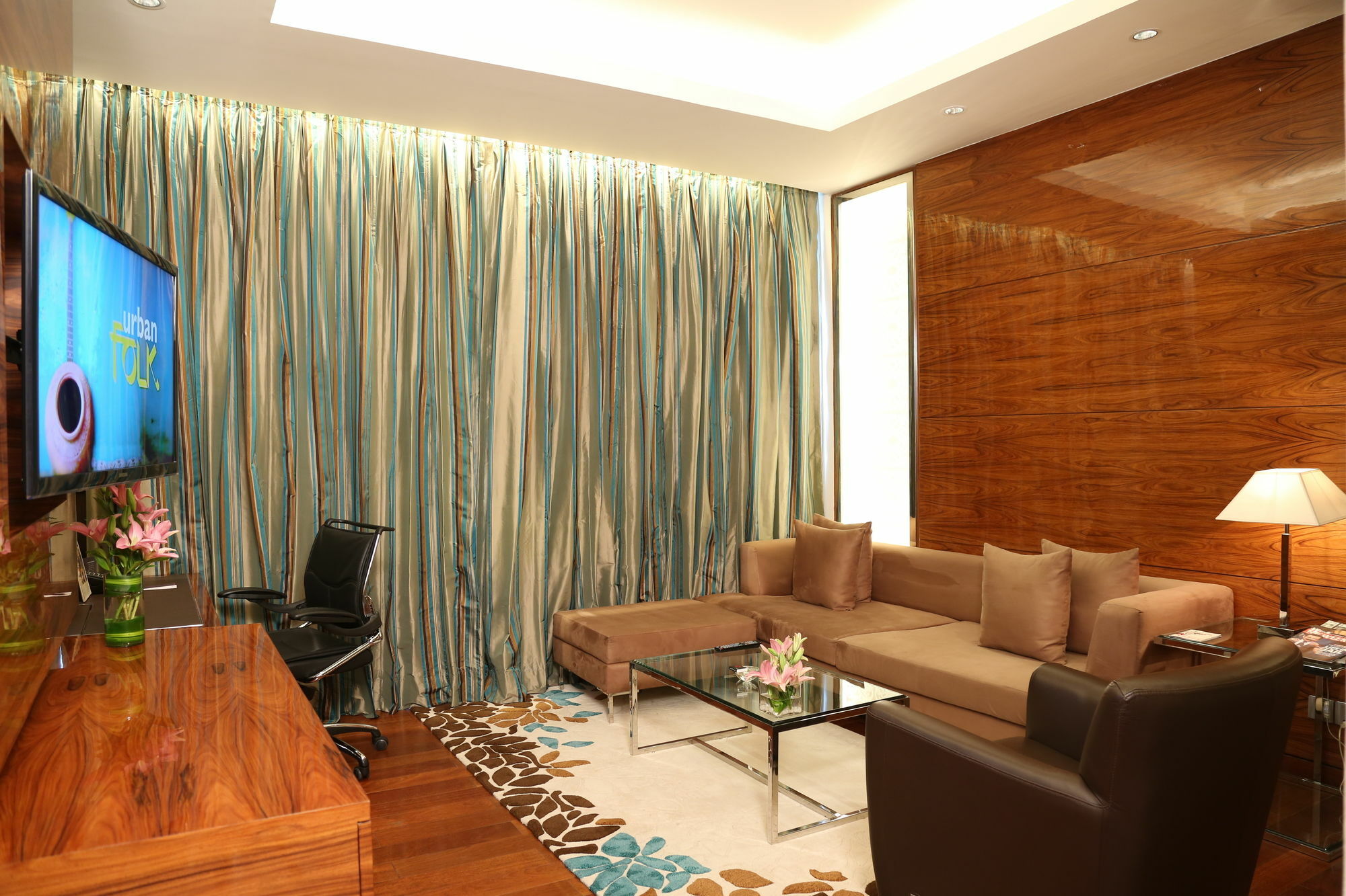 Hotel Taj Centre Gurugram