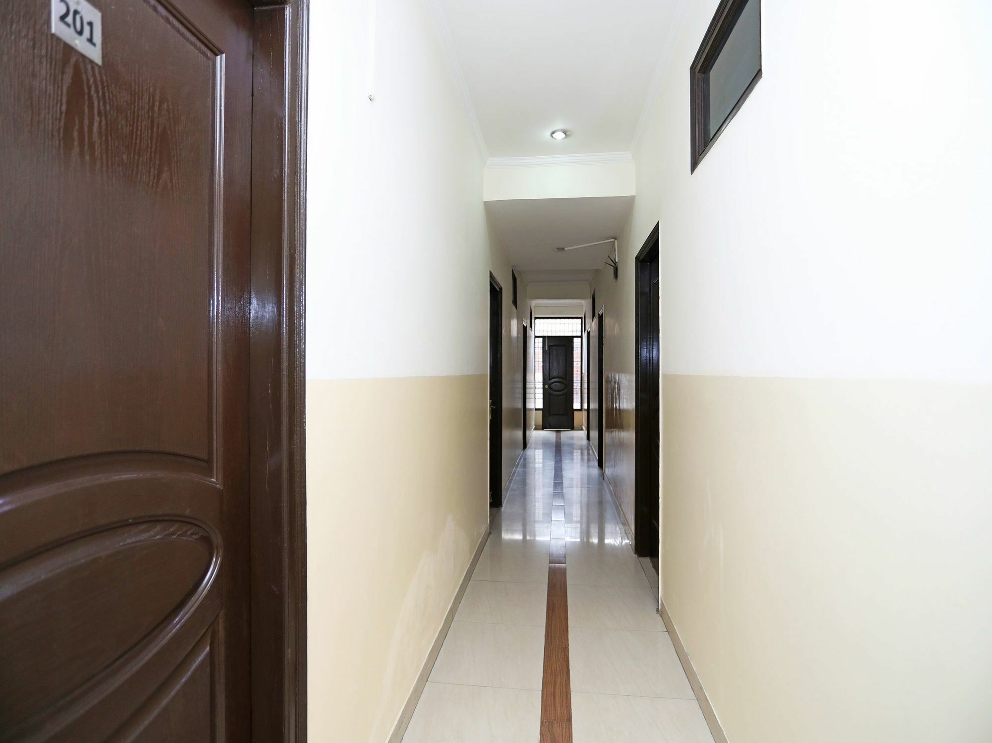 Oyo 9423 Near Medanta Medicity Hospital Gurgaon