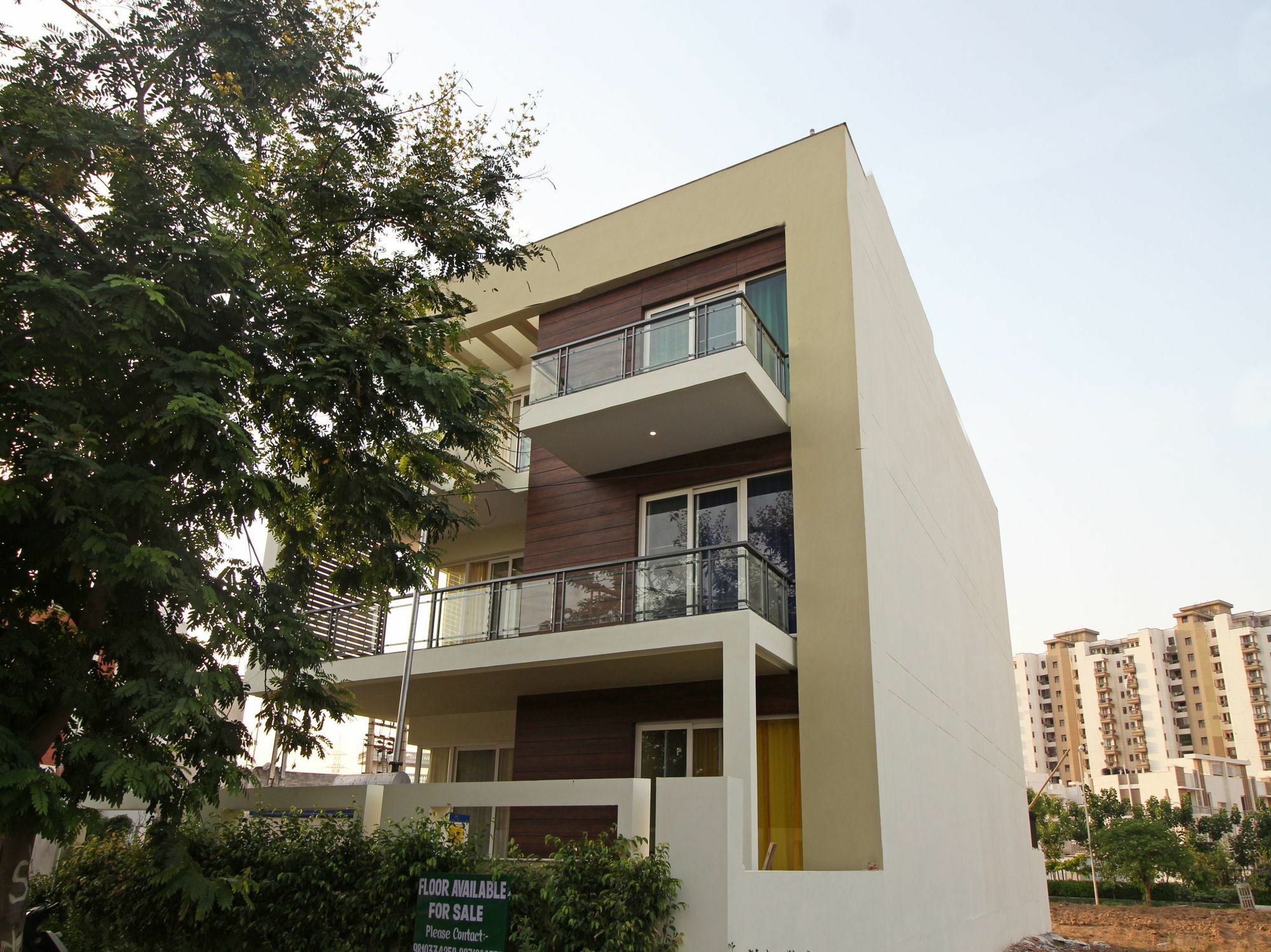 Oyo Flagship Sohna Road Omaxe Mall Hotel