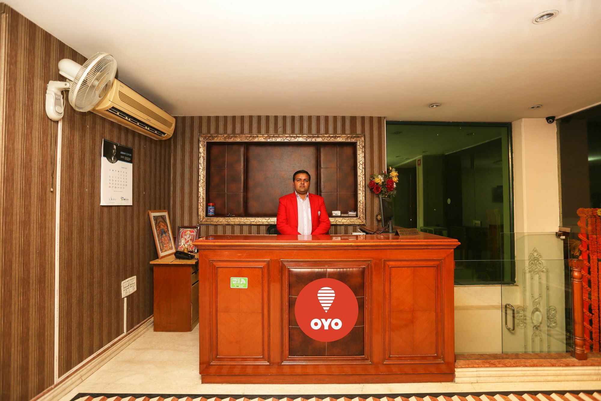 Hotel Oyo 8465 Near Sahara Mall Gurgaon