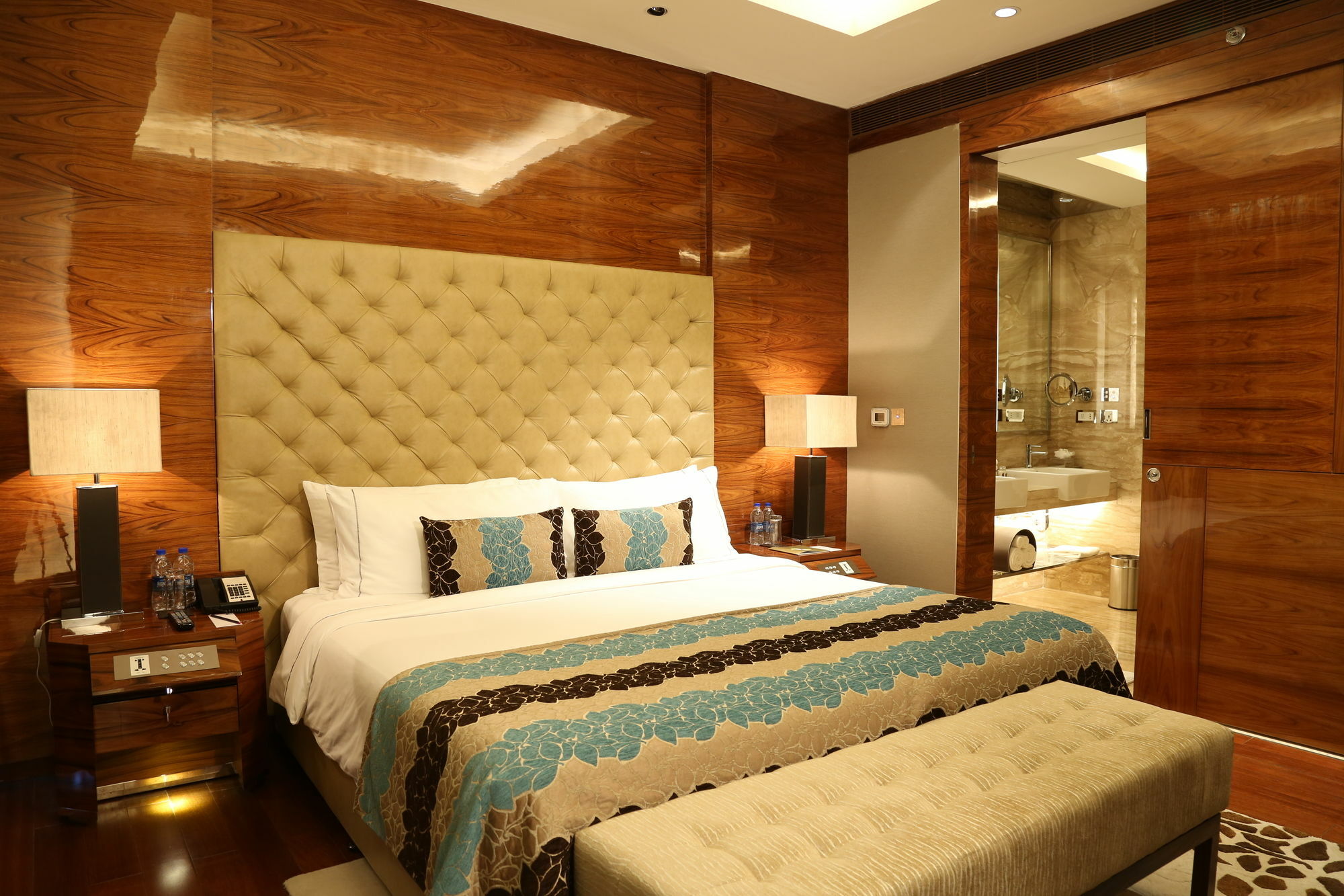 Taj Centre Gurugram Hotel 5*