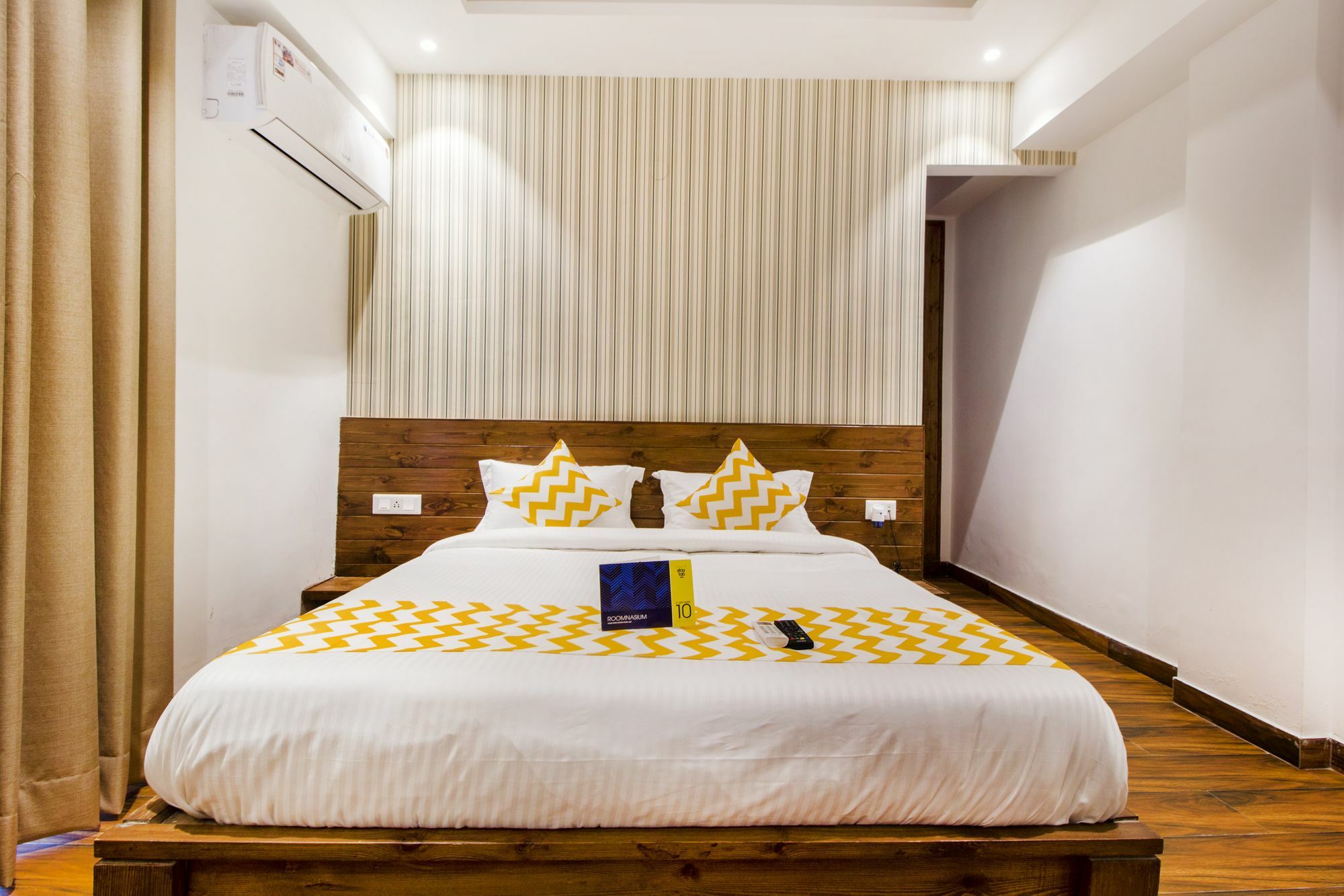 Hotel Fabhotel Comfort Dome Sector 45 Gurgaon