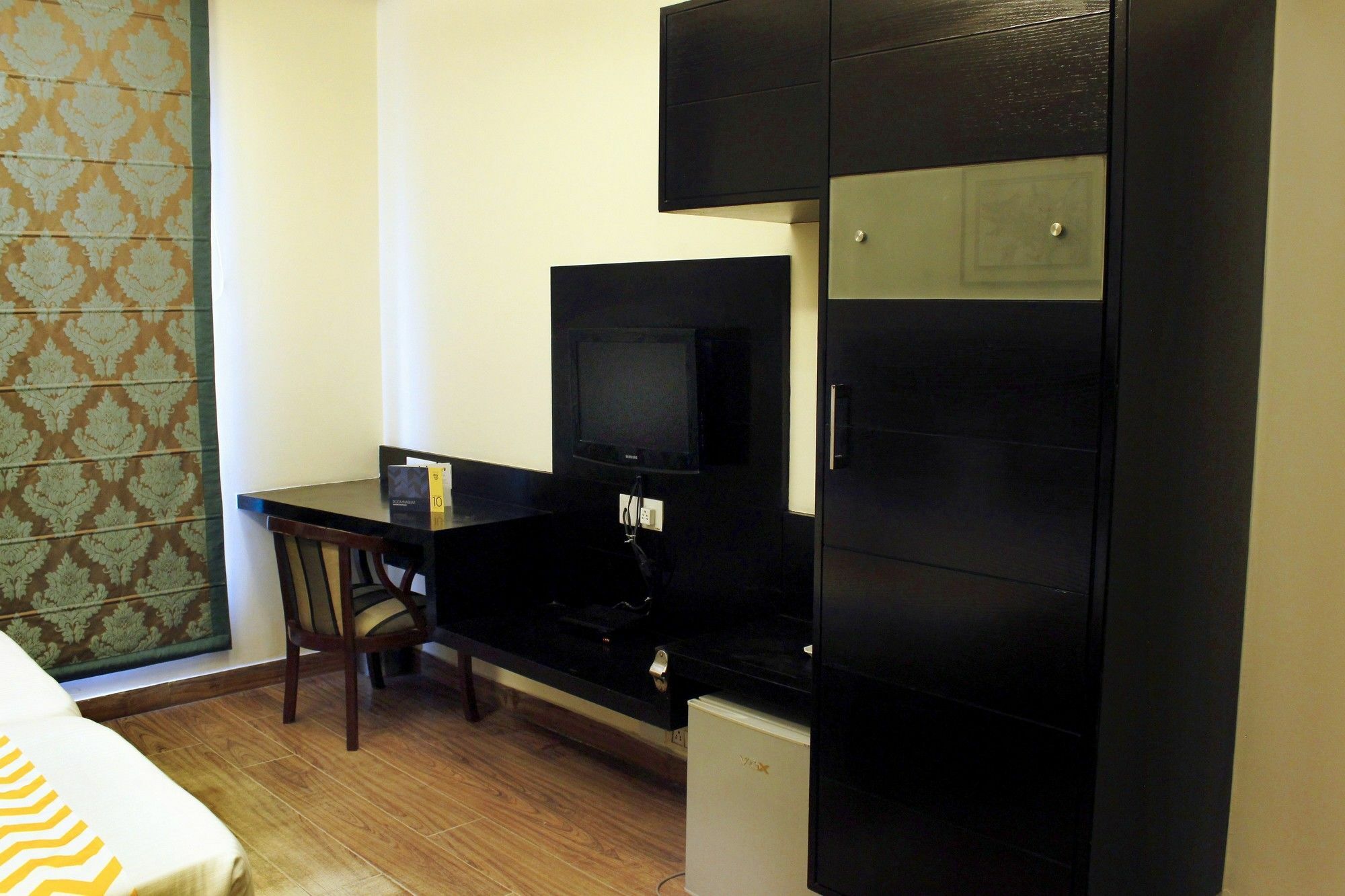 Fabhotel Moulsari Dlf Phase 3 3*