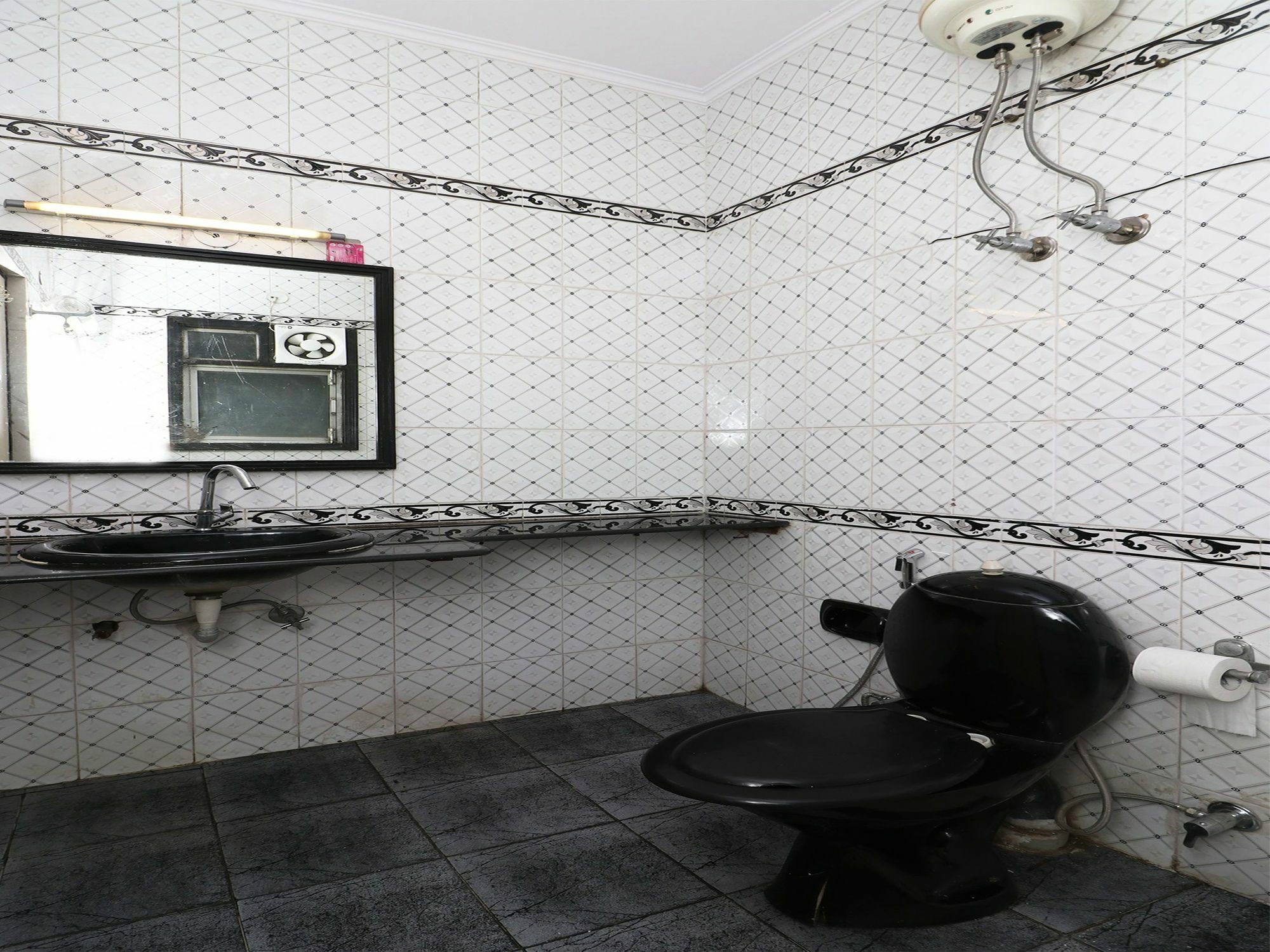Oyo 12311 Annus Holidays Hotel 3*