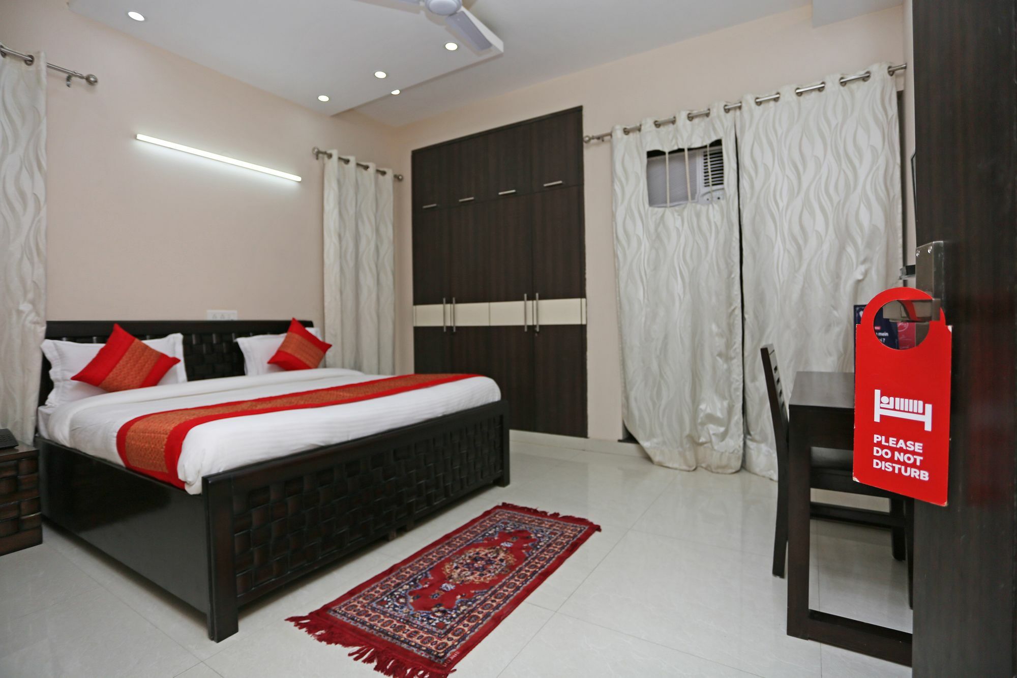 Oyo 9997 Navru Heritage Hotel
