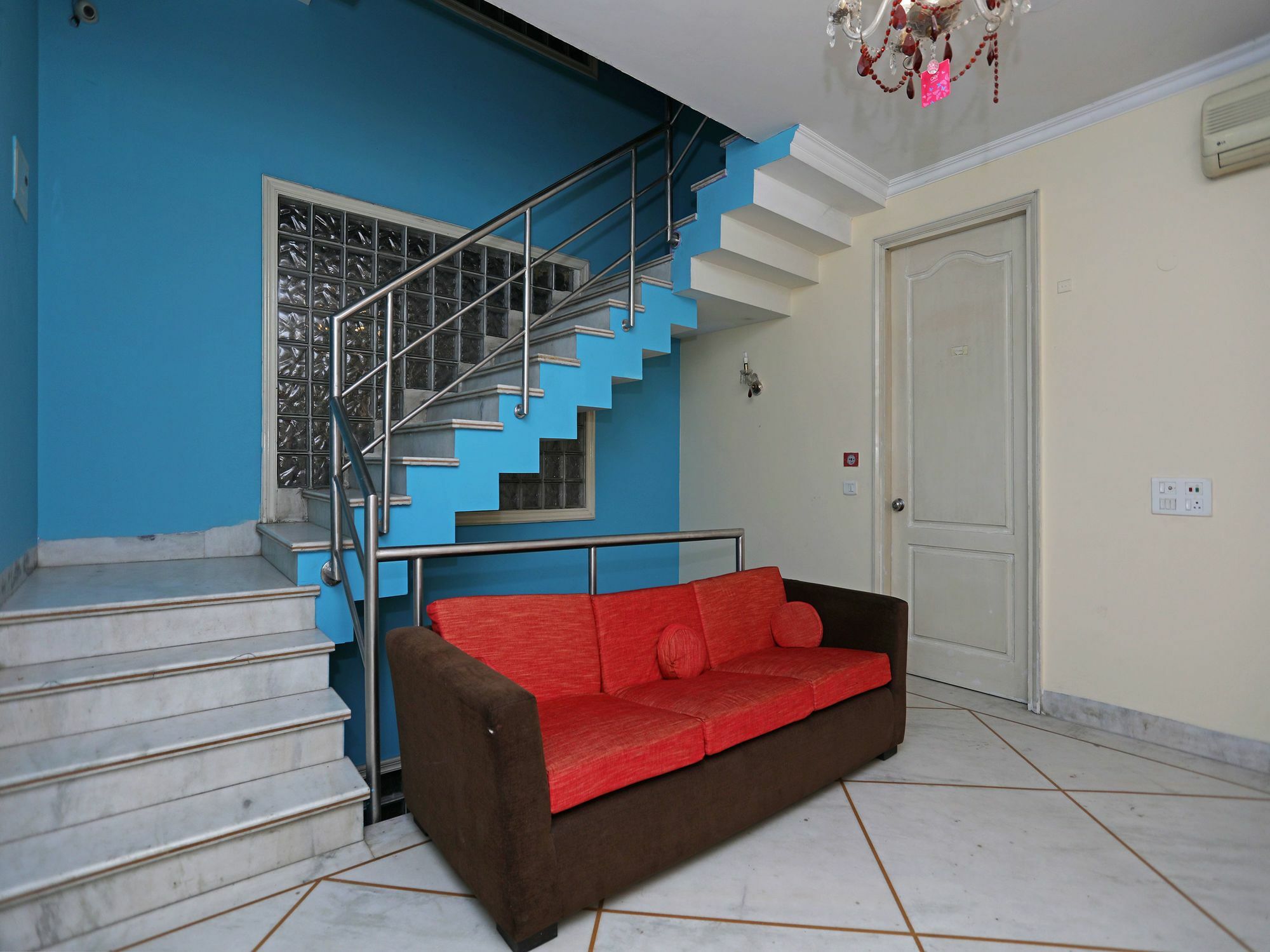 Oyo 9947 Ashiana Hotel Gurgaon