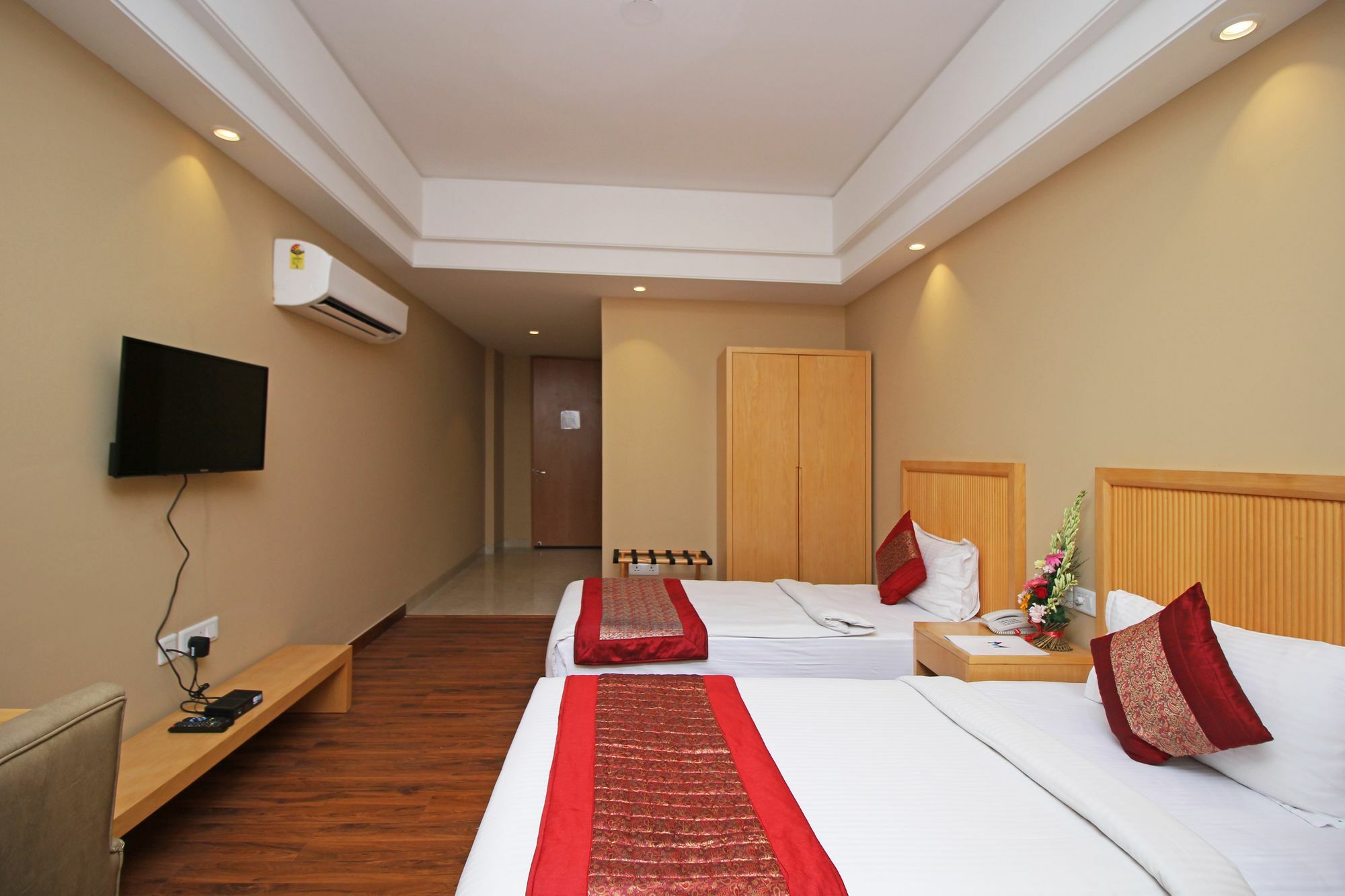 Mint Golf Course Hotel