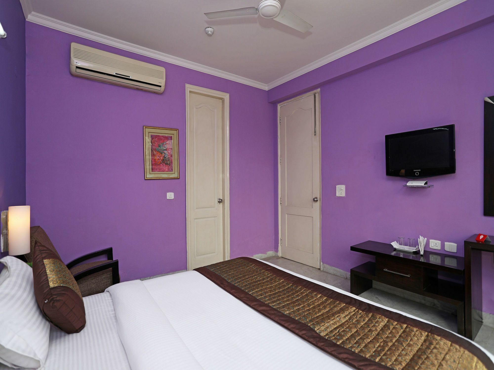 Oyo 9947 Ashiana Hotel Gurgaon